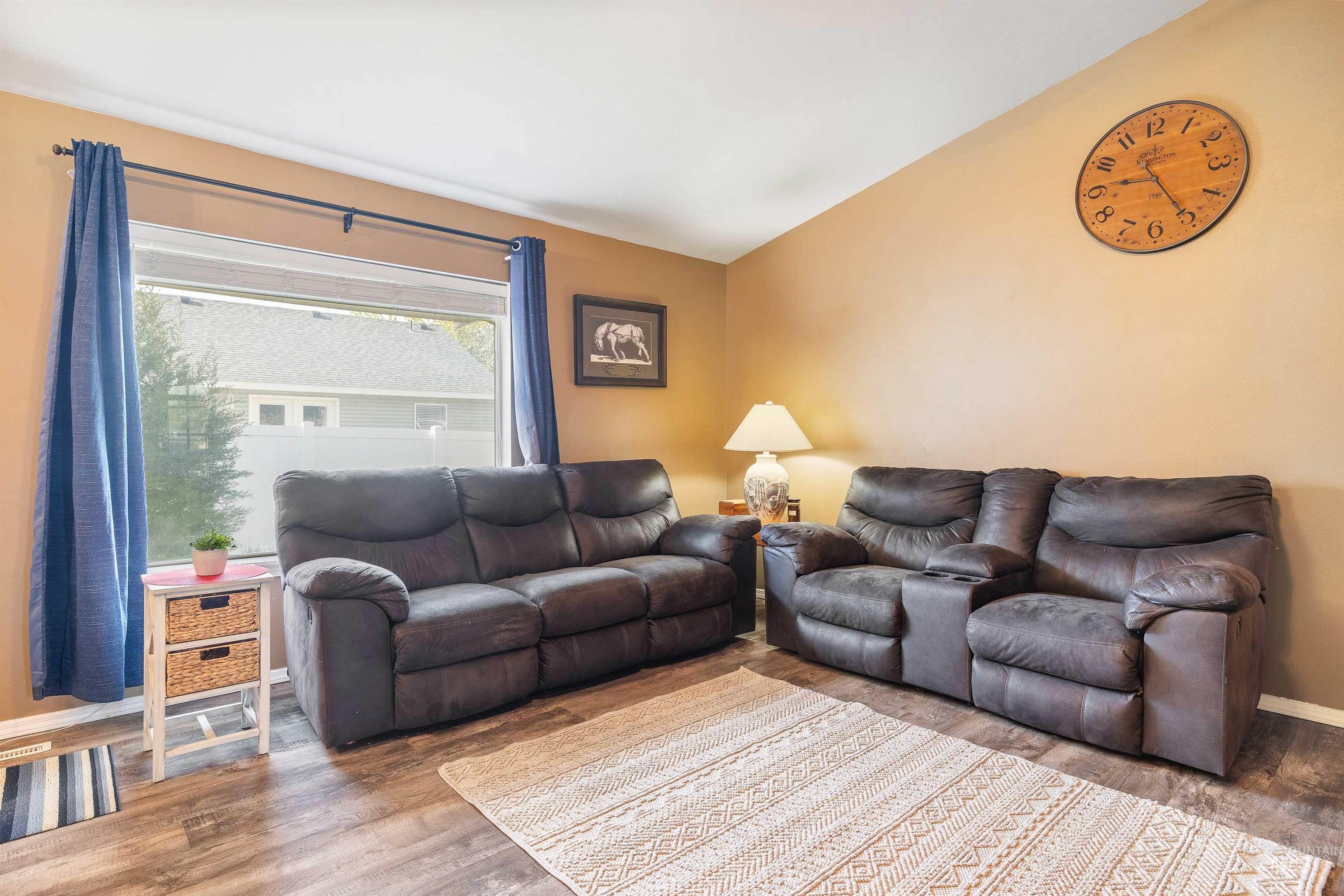 2548 Ironwood Ave, Twin Falls, Idaho 83301, 3 Bedrooms, 2 Bathrooms, Residential For Sale, Price $369,900, 98983935