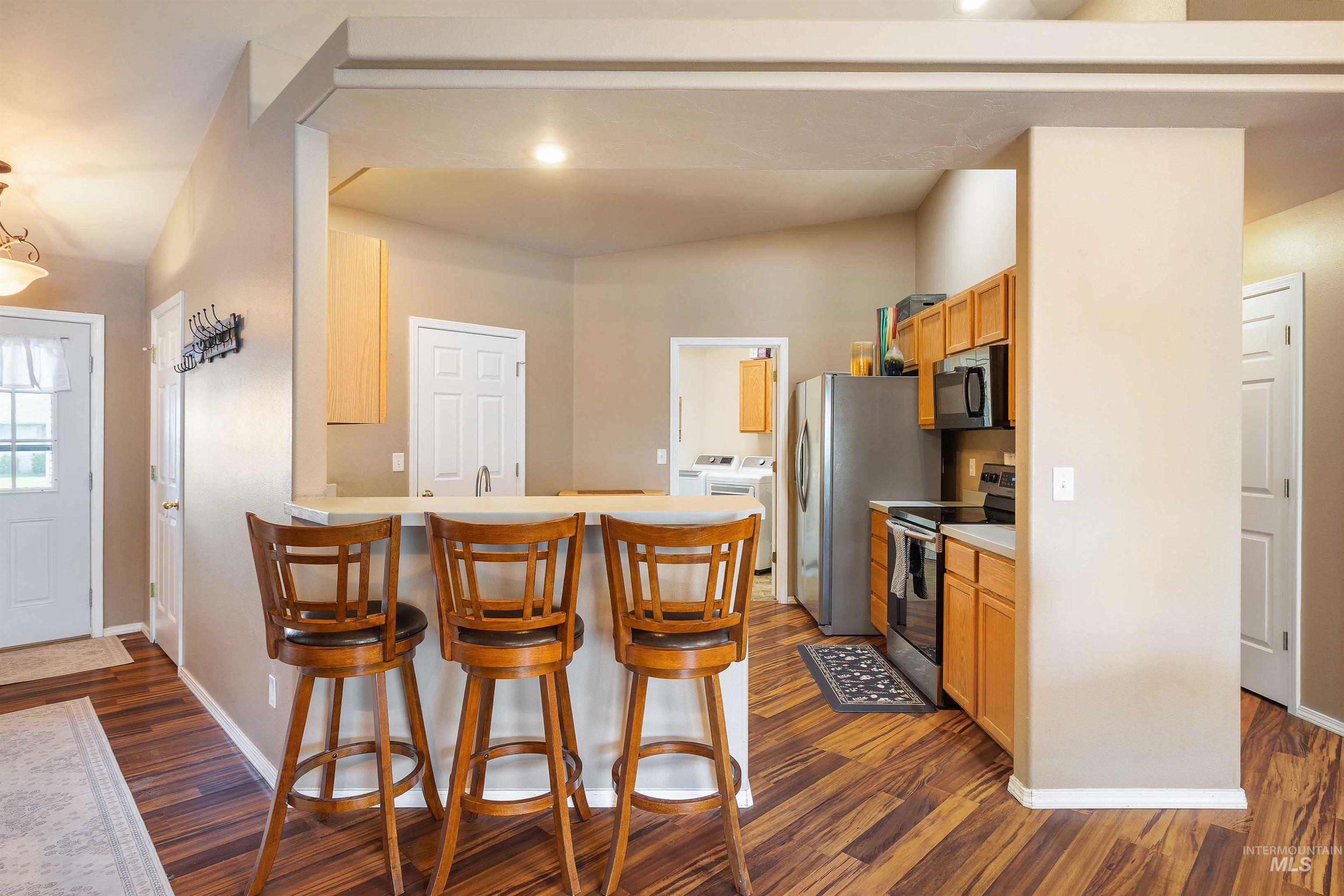 2548 Ironwood Ave, Twin Falls, Idaho 83301, 3 Bedrooms, 2 Bathrooms, Residential For Sale, Price $369,900, 98983935