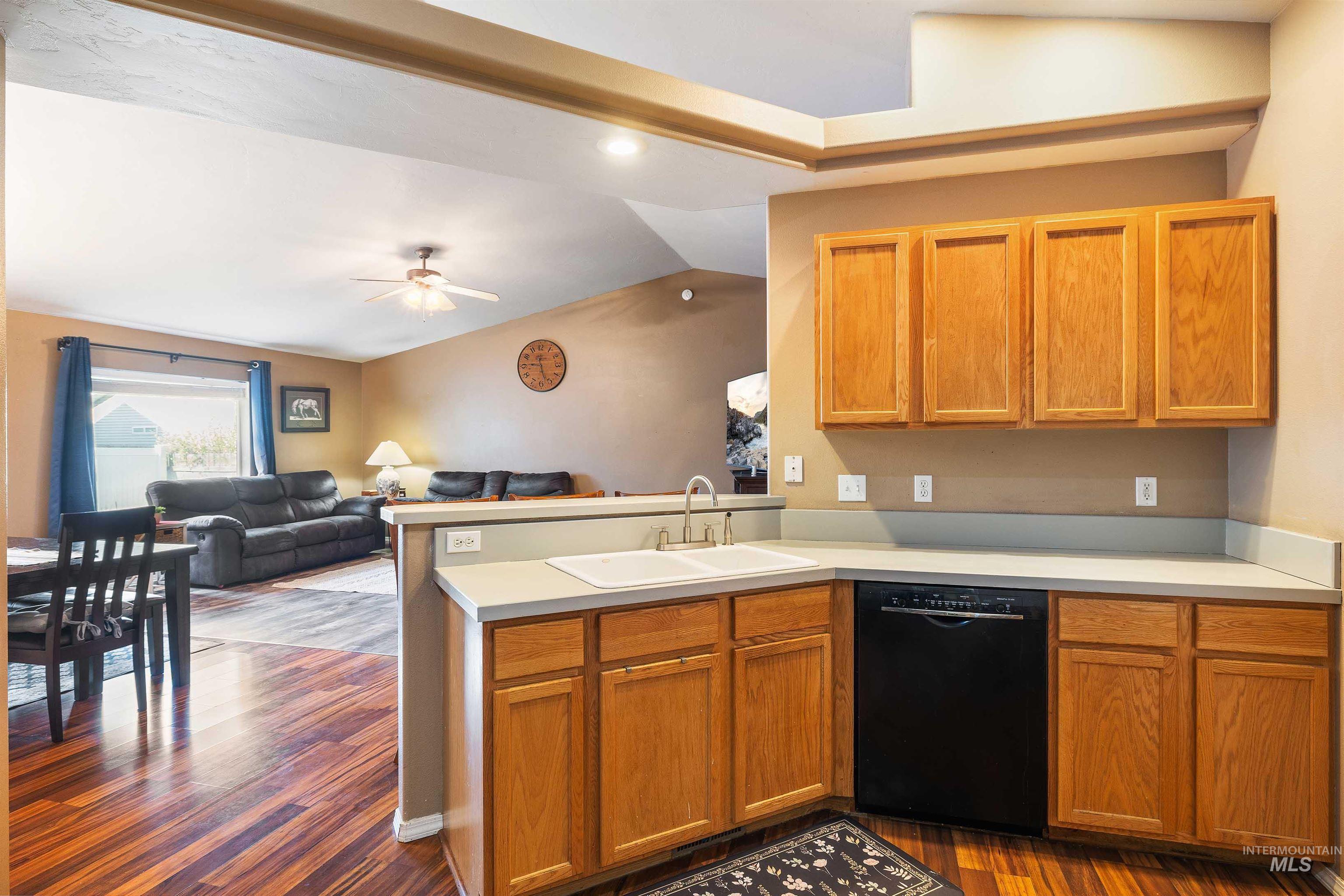 2548 Ironwood Ave, Twin Falls, Idaho 83301, 3 Bedrooms, 2 Bathrooms, Residential For Sale, Price $369,900, 98983935