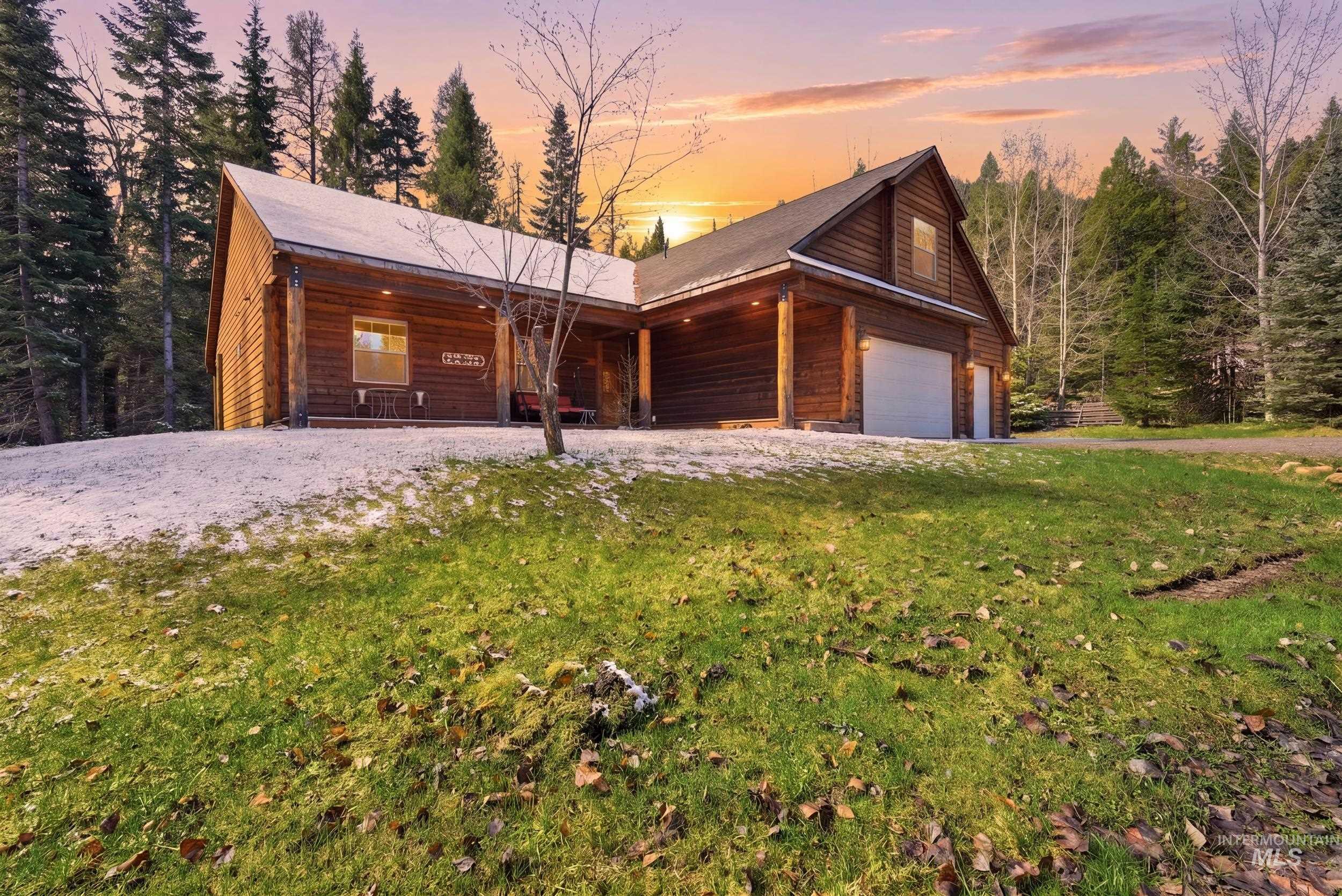 2538 W Mountain Rd, Donnelly, Idaho 83615, 4 Bedrooms, 2.5 Bathrooms, Residential For Sale, Price $1,200,000, 98983937
