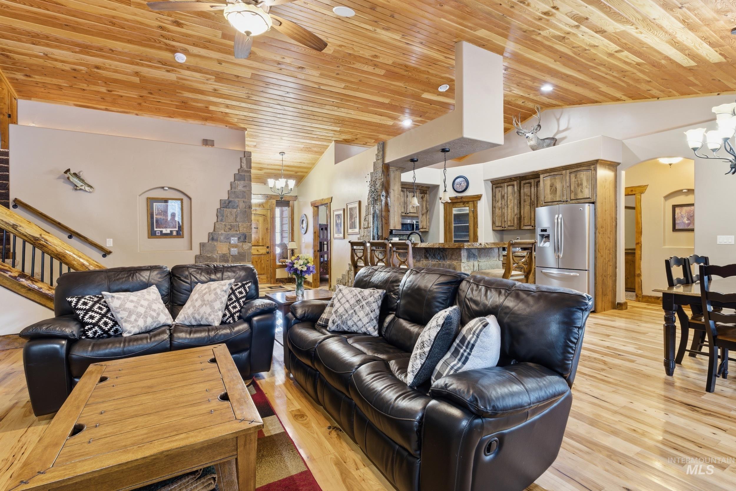 2538 W Mountain Rd, Donnelly, Idaho 83615, 4 Bedrooms, 2.5 Bathrooms, Residential For Sale, Price $1,200,000, 98983937