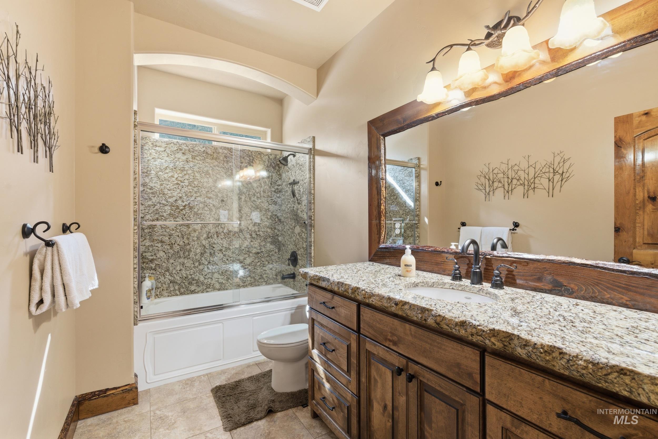 2538 W Mountain Rd, Donnelly, Idaho 83615, 4 Bedrooms, 2.5 Bathrooms, Residential For Sale, Price $1,200,000, 98983937