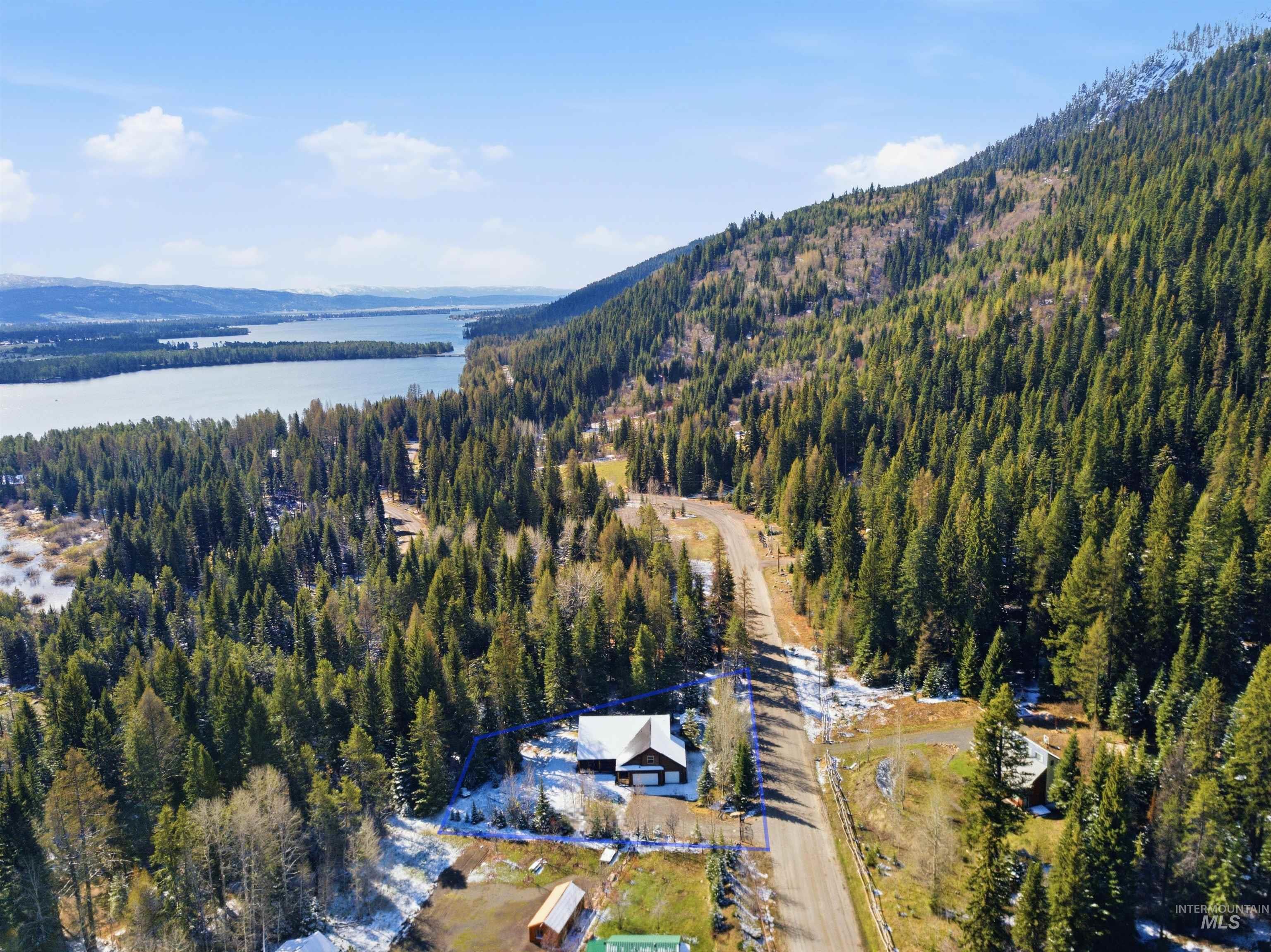 2538 W Mountain Rd, Donnelly, Idaho 83615, 4 Bedrooms, 2.5 Bathrooms, Residential For Sale, Price $1,200,000, 98983937