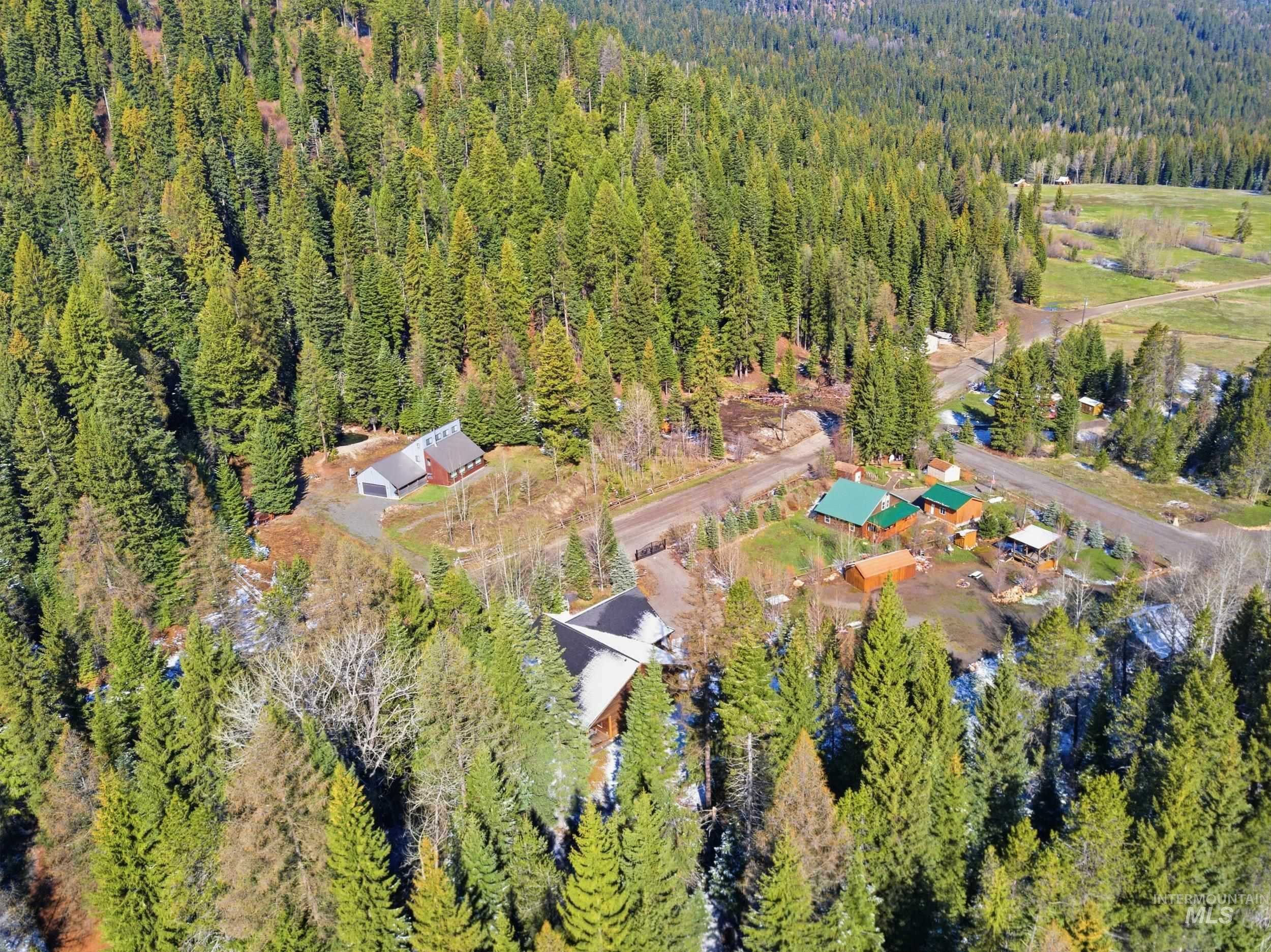 2538 W Mountain Rd, Donnelly, Idaho 83615, 4 Bedrooms, 2.5 Bathrooms, Residential For Sale, Price $1,200,000, 98983937