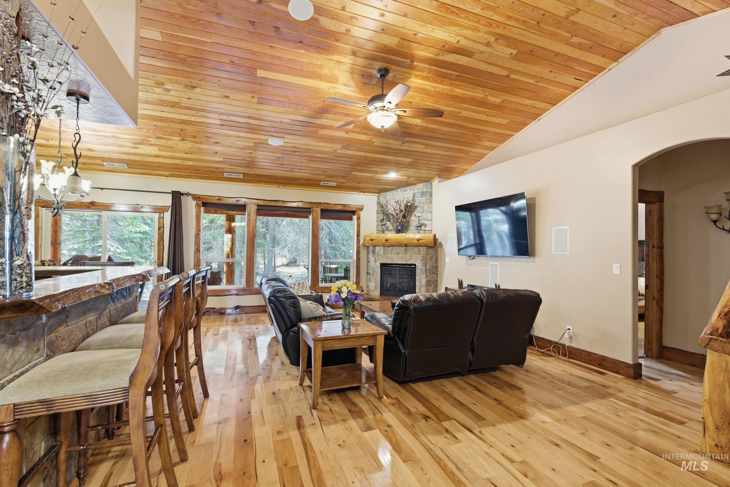 2538 W Mountain Rd, Donnelly, Idaho 83615, 4 Bedrooms, 2.5 Bathrooms, Residential For Sale, Price $1,200,000, 98983937