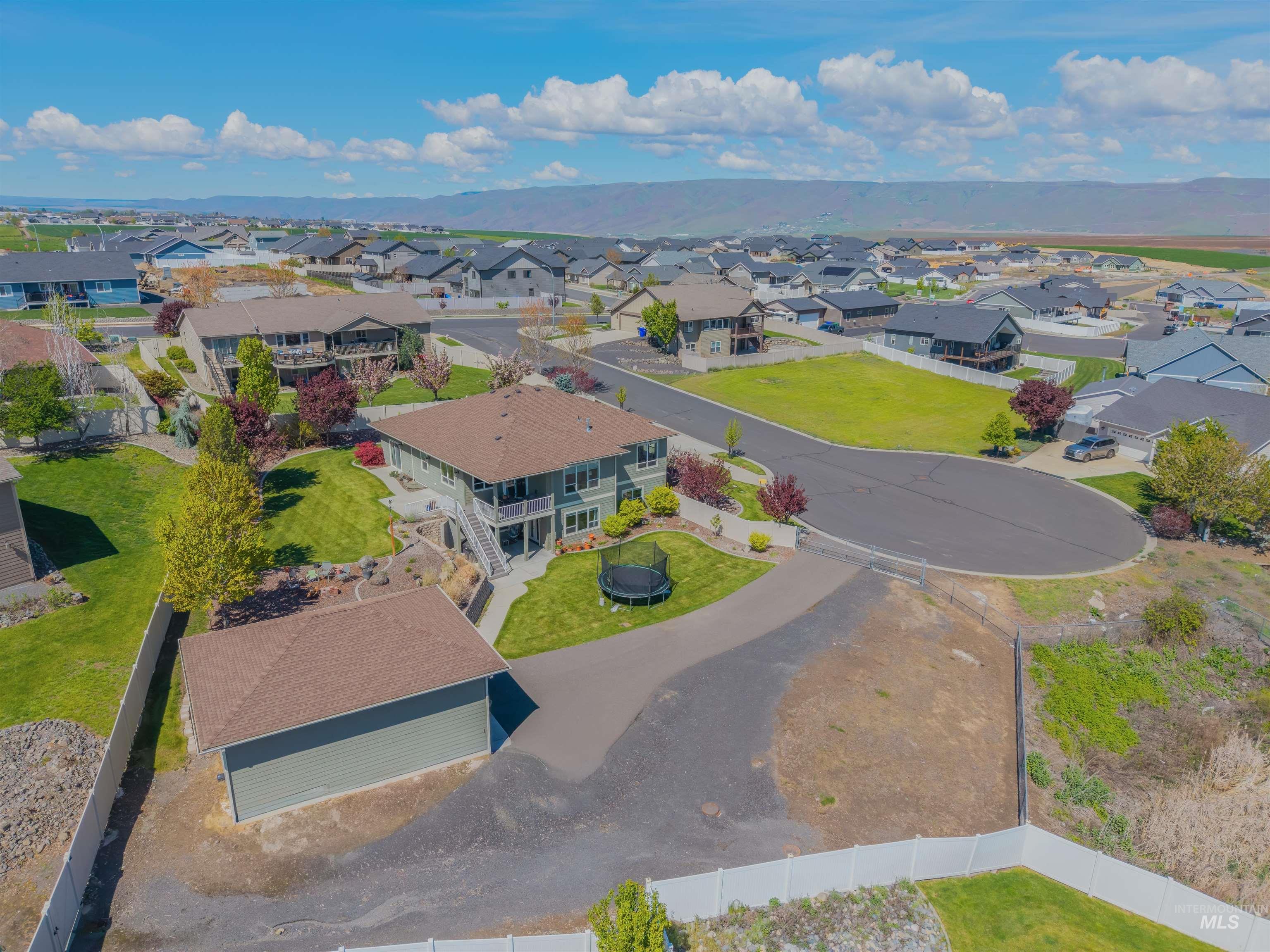 1804 Sunrise Court, Lewiston, Idaho 83501, 6 Bedrooms, 4 Bathrooms, Residential For Sale, Price $948,000, 98983938