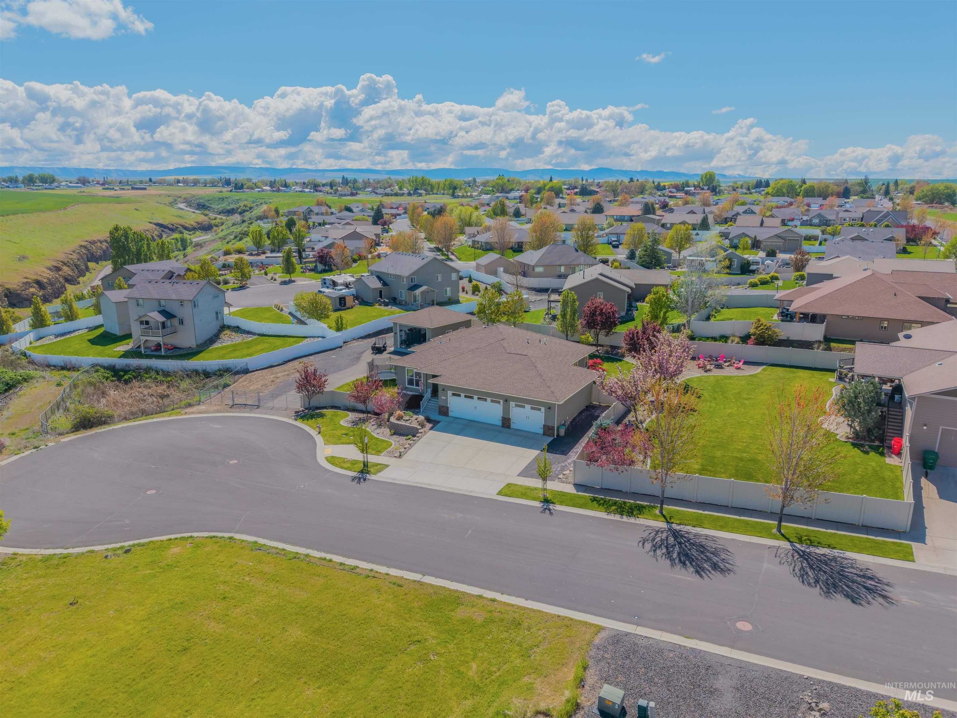 1804 Sunrise Court, Lewiston, Idaho 83501, 6 Bedrooms, 4 Bathrooms, Residential For Sale, Price $948,000, 98983938