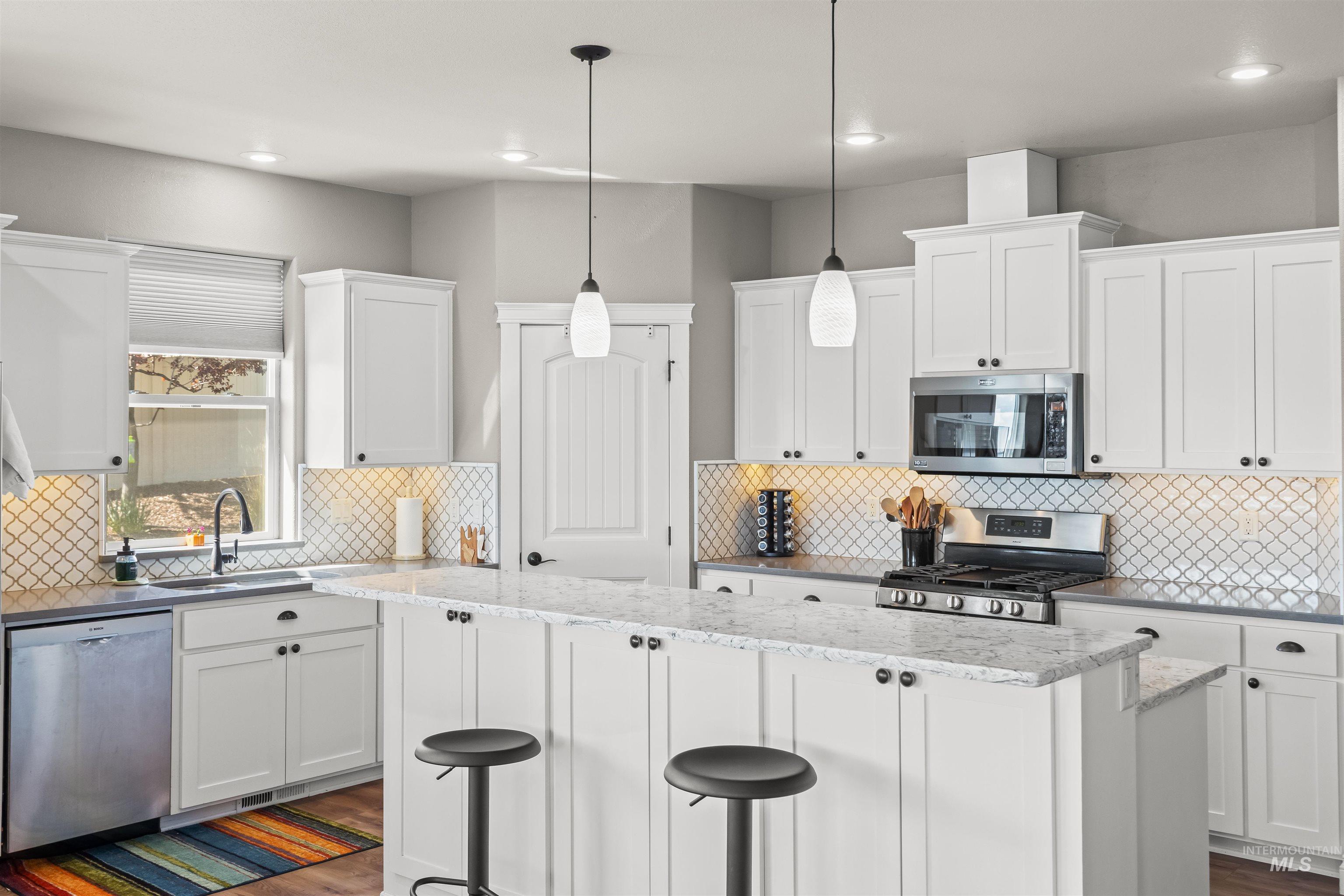 1804 Sunrise Court, Lewiston, Idaho 83501, 6 Bedrooms, 4 Bathrooms, Residential For Sale, Price $948,000, 98983938