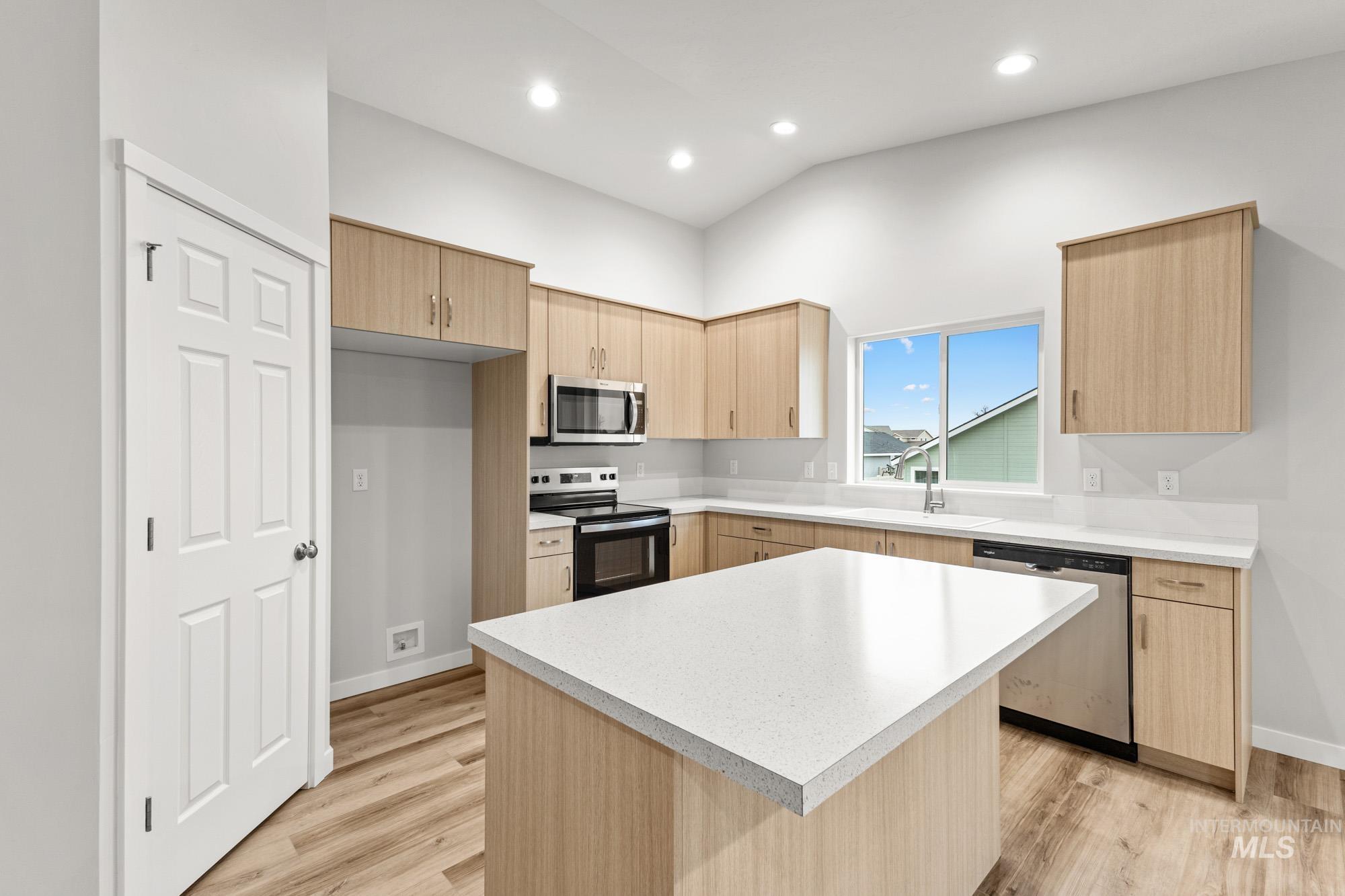 306 W 17th Ave, Jerome, Idaho 83338, 4 Bedrooms, 2 Bathrooms, Residential For Sale, Price $409,990, 98983939