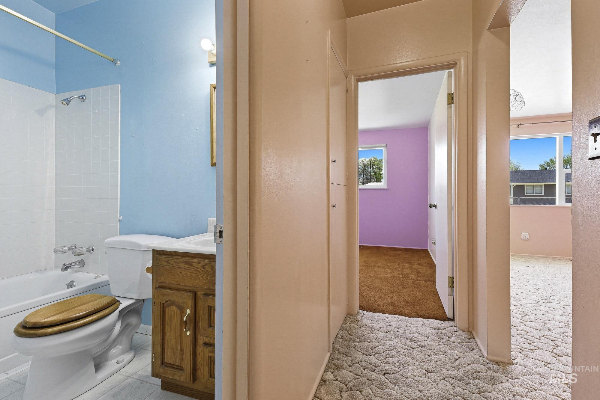 720 S 12th E, Mountain Home, Idaho 83647, 3 Bedrooms, 1 Bathroom, Residential For Sale, Price $175,000,MLS 98983940