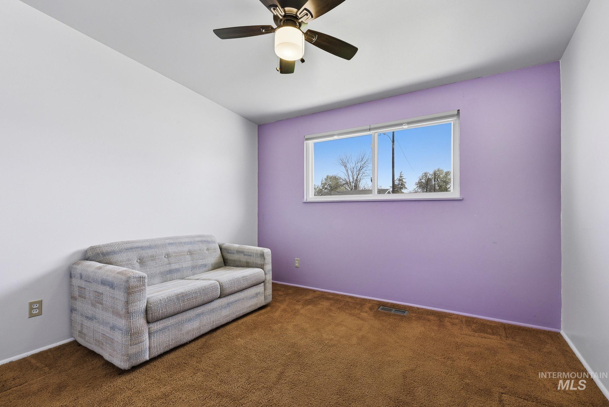 720 S 12th E, Mountain Home, Idaho 83647, 3 Bedrooms, 1 Bathroom, Residential For Sale, Price $175,000,MLS 98983940