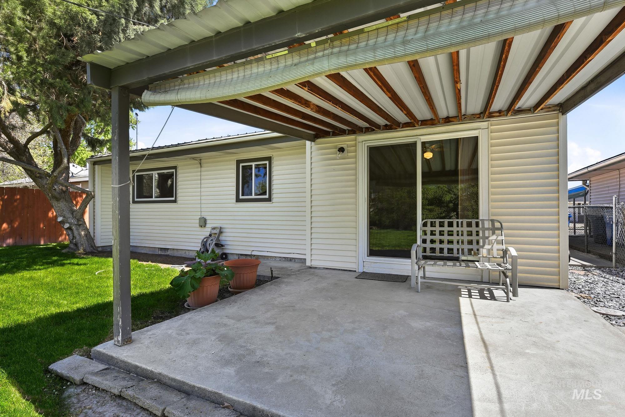 720 S 12th E, Mountain Home, Idaho 83647, 3 Bedrooms, 1 Bathroom, Residential For Sale, Price $175,000,MLS 98983940