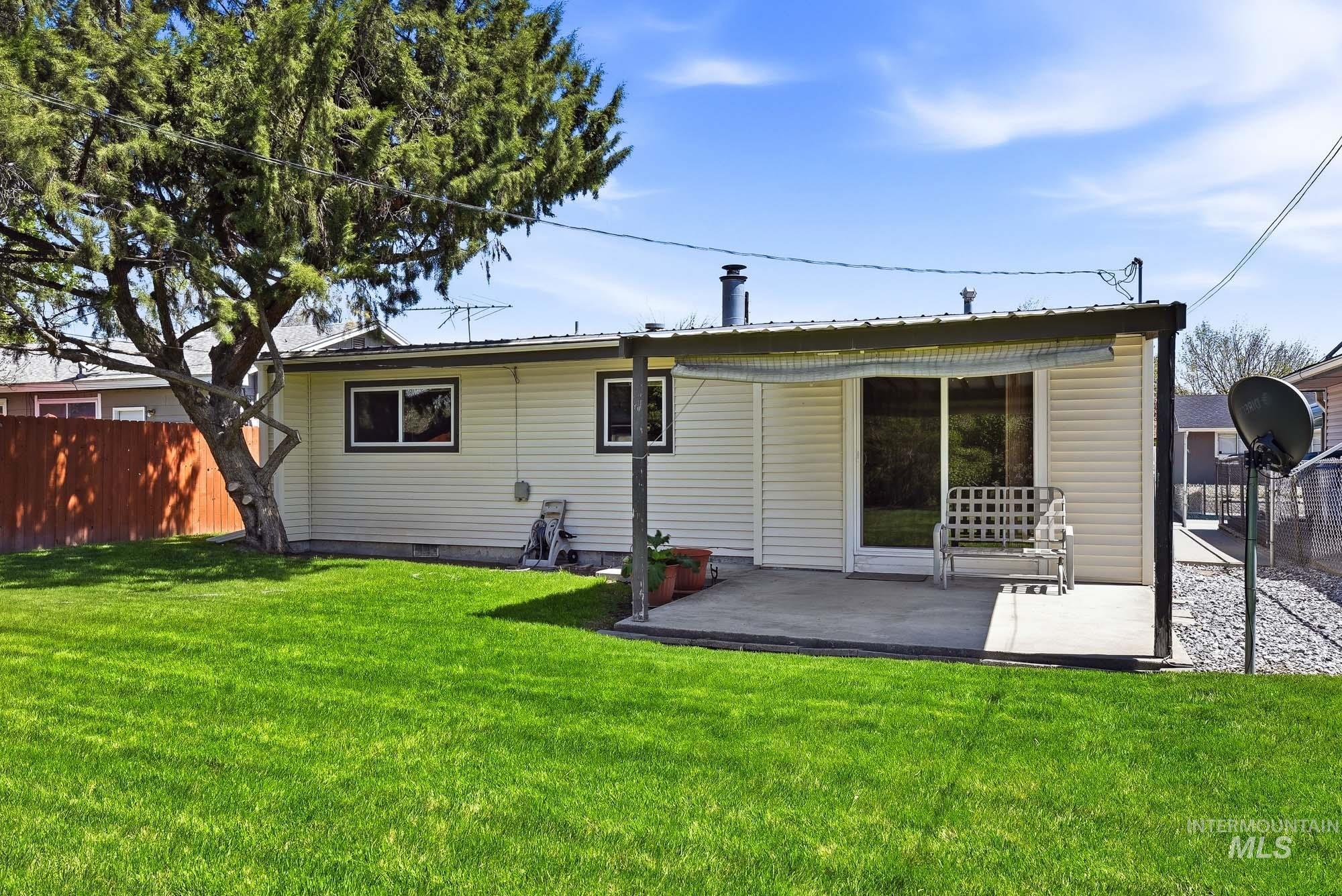 720 S 12th E, Mountain Home, Idaho 83647, 3 Bedrooms, 1 Bathroom, Residential For Sale, Price $175,000,MLS 98983940