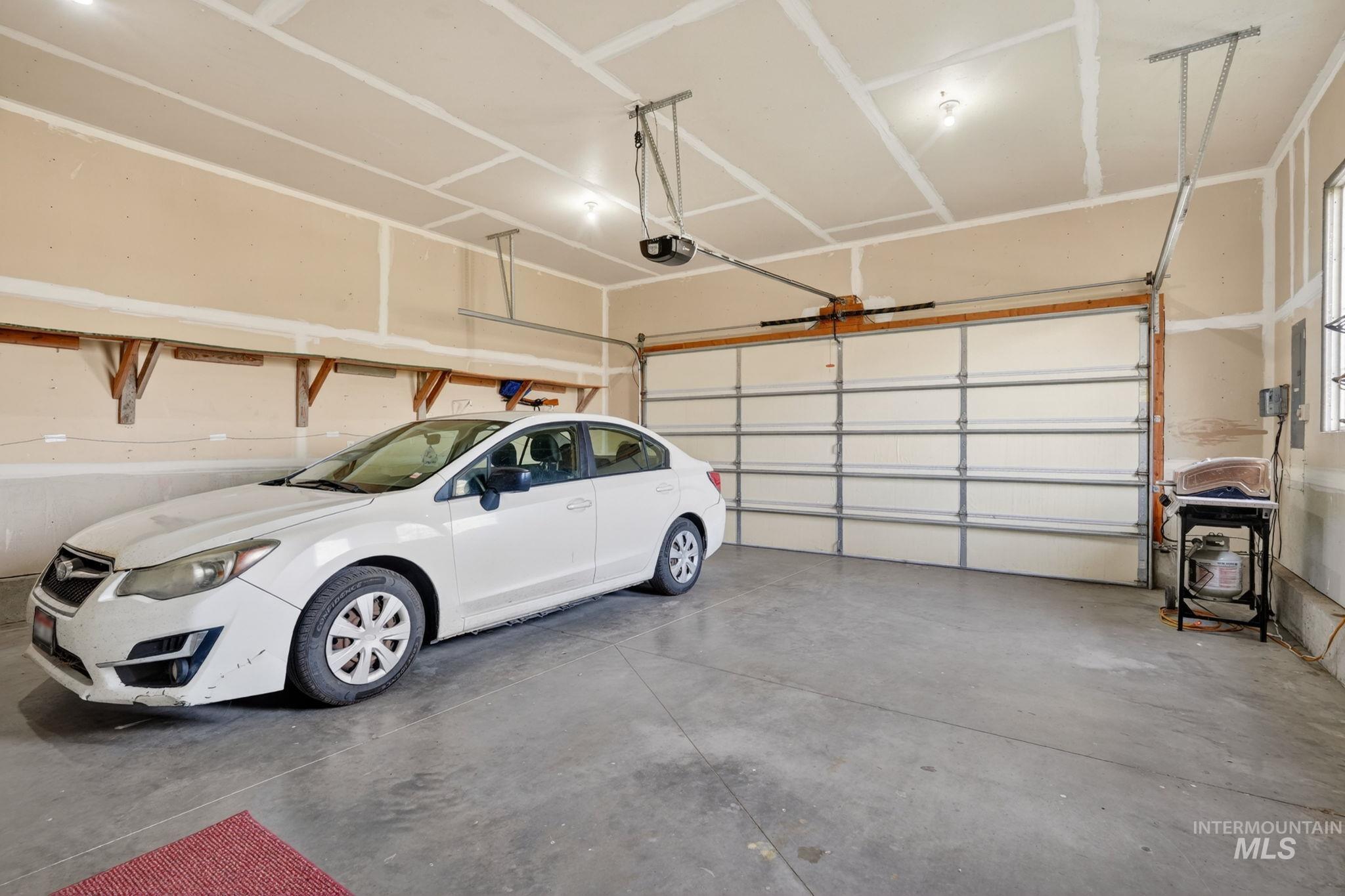 3352 Eagle Rock Road, American Falls, Idaho 83211, 4 Bedrooms, 3 Bathrooms, Residential For Sale, Price $725,000, 98983945