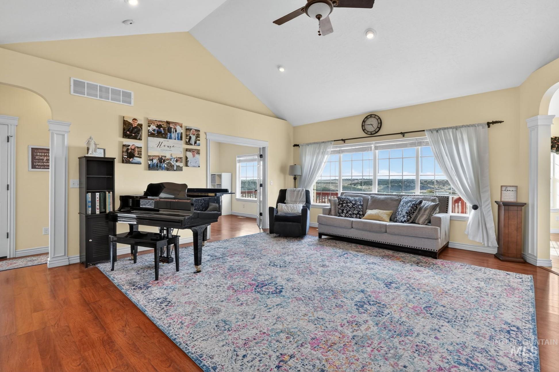 3352 Eagle Rock Road, American Falls, Idaho 83211, 4 Bedrooms, 3 Bathrooms, Residential For Sale, Price $725,000, 98983945