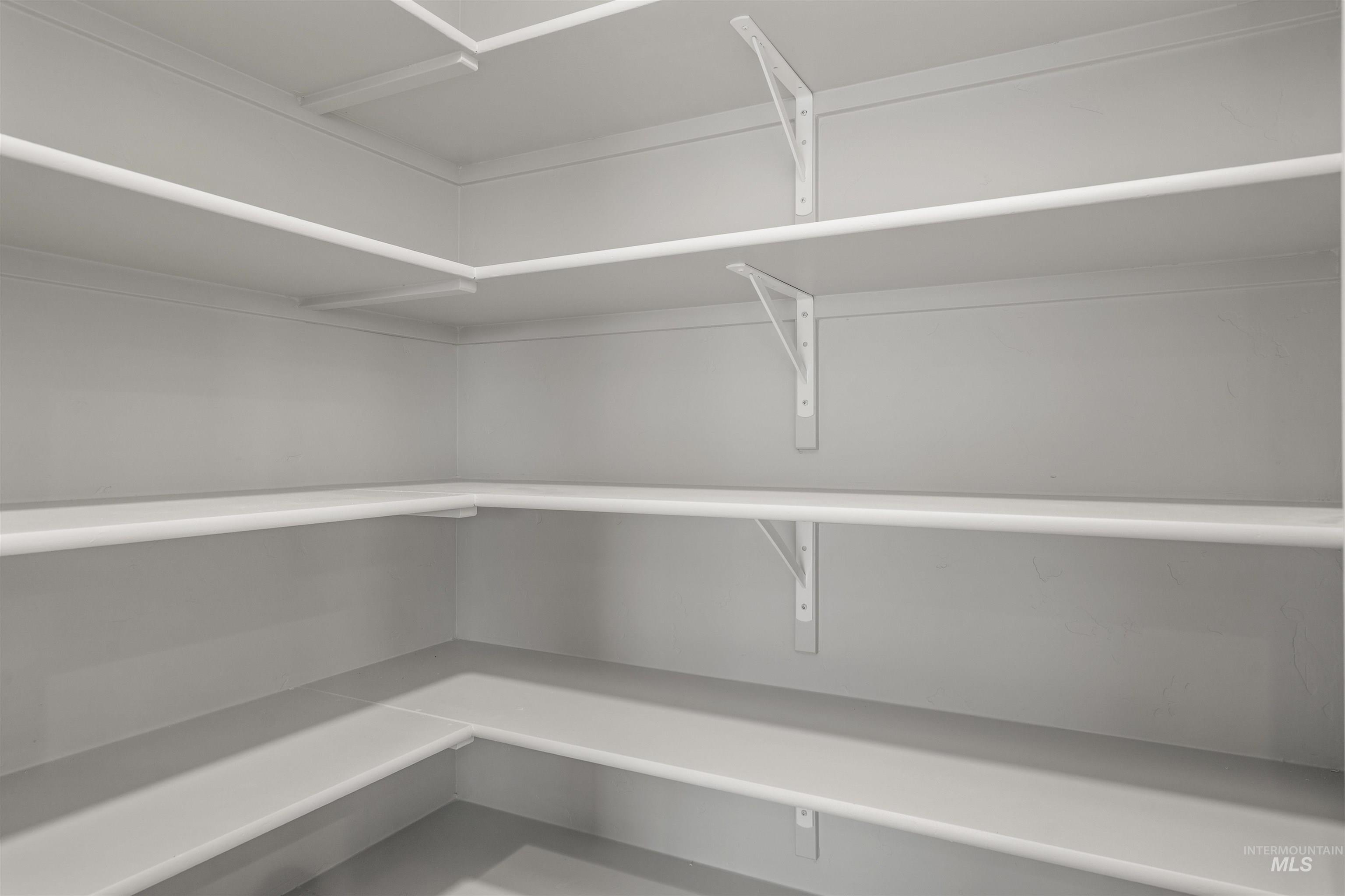 158 W Omphale St., Kuna, Idaho 83634, 3 Bedrooms, 2 Bathrooms, Residential For Sale, Price $434,990, 98983948