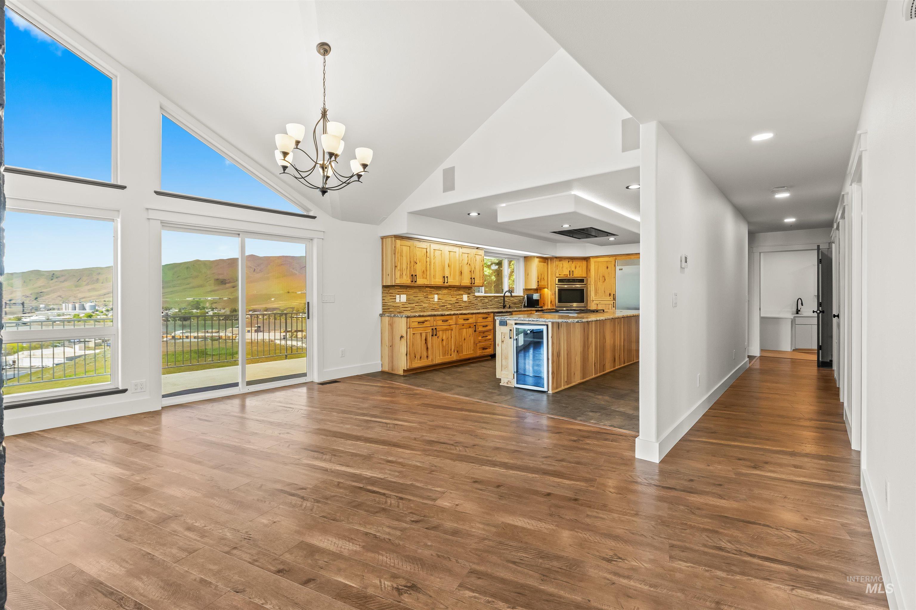 3360 E Main Street, Lewiston, Idaho 83501, 5 Bedrooms, 3.5 Bathrooms, Residential For Sale, Price $1,450,000,MLS 98983950