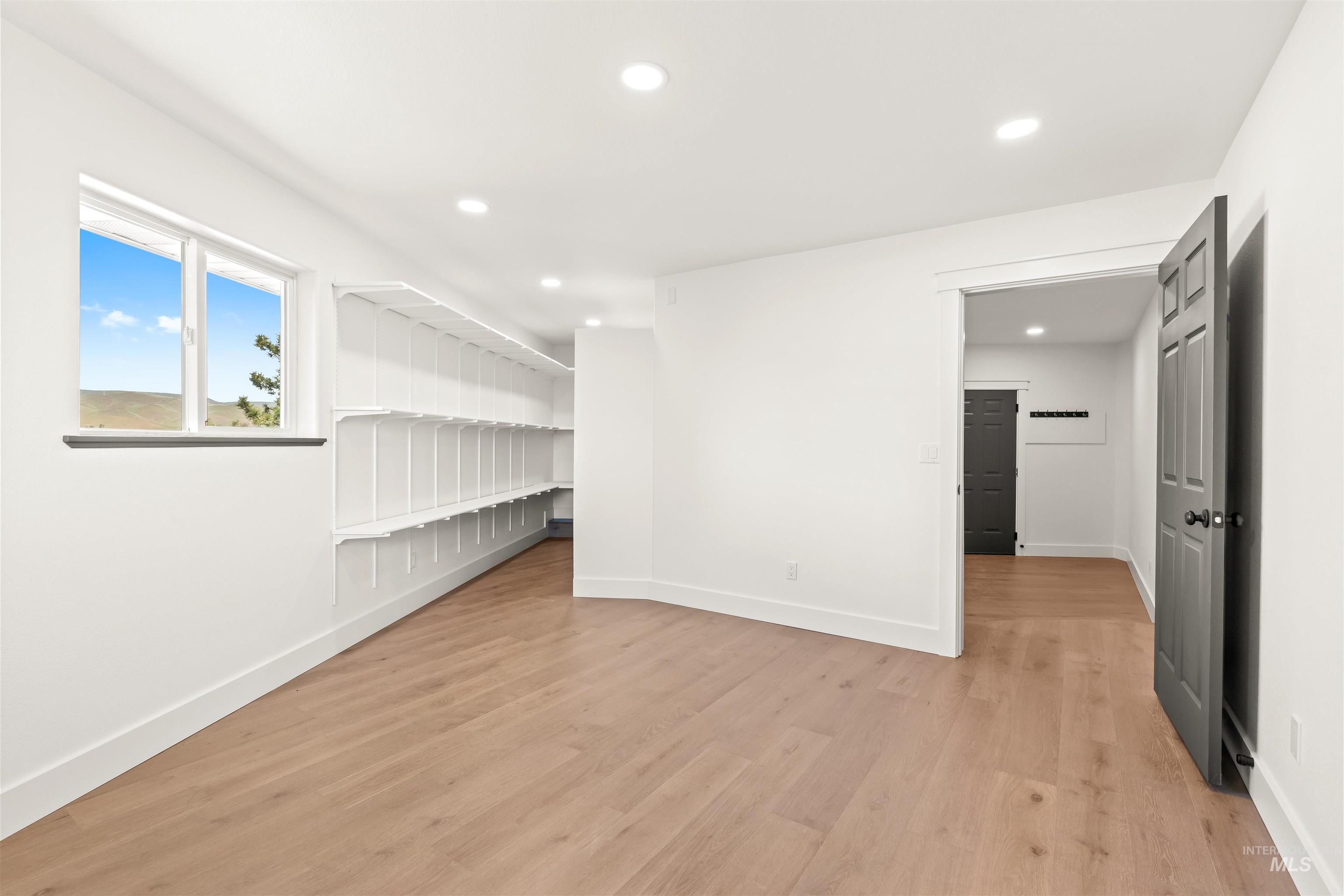 3360 E Main Street, Lewiston, Idaho 83501, 5 Bedrooms, 3.5 Bathrooms, Residential For Sale, Price $1,450,000,MLS 98983950