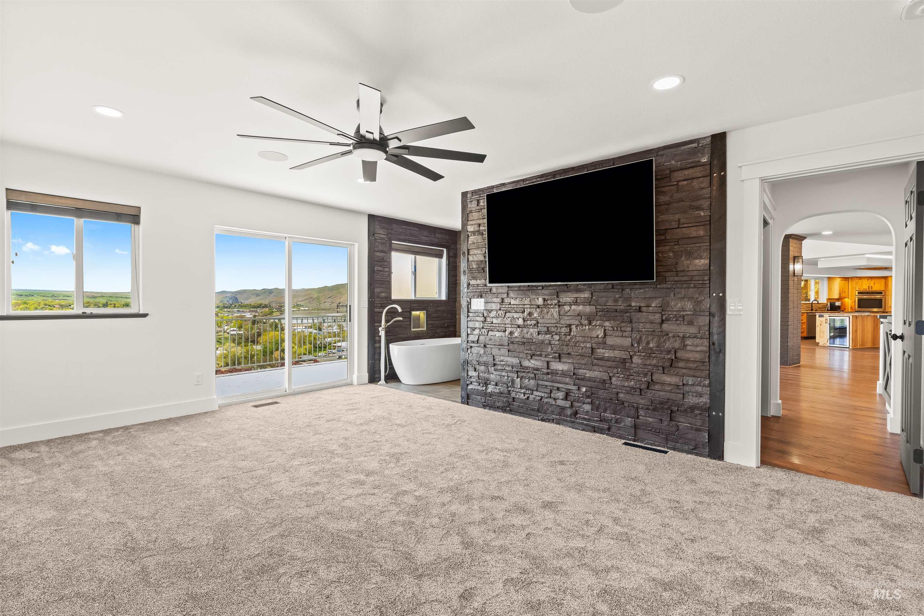 3360 E Main Street, Lewiston, Idaho 83501, 5 Bedrooms, 3.5 Bathrooms, Residential For Sale, Price $1,450,000,MLS 98983950