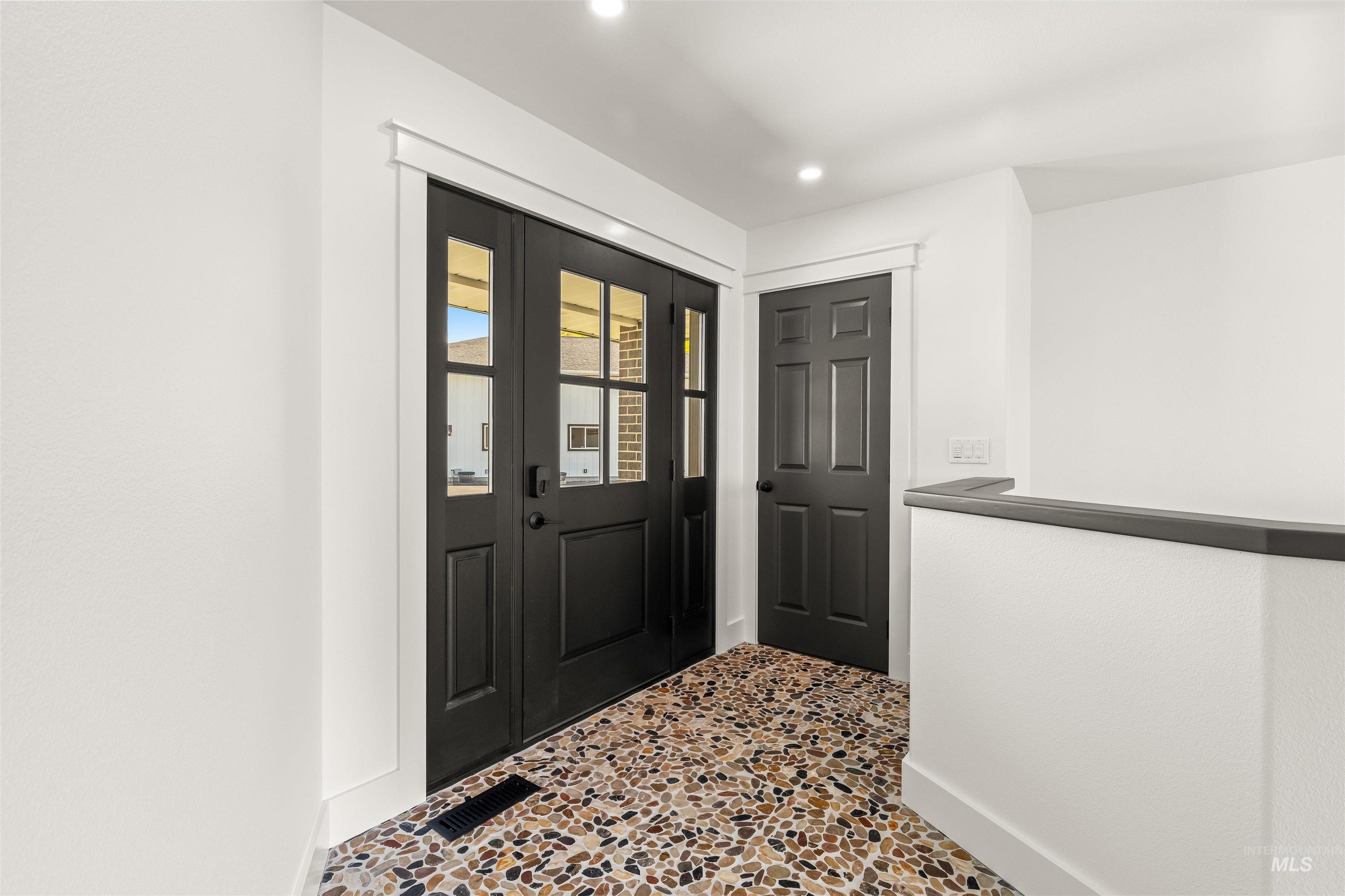 3360 E Main Street, Lewiston, Idaho 83501, 5 Bedrooms, 3.5 Bathrooms, Residential For Sale, Price $1,450,000,MLS 98983950