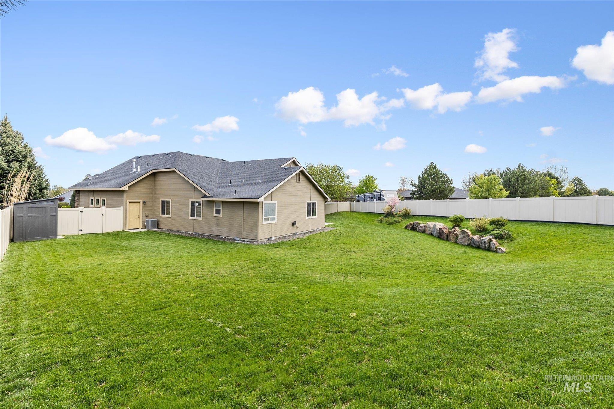 2521 W Miller Ct, Nampa, Idaho 83686-7532, 4 Bedrooms, 3 Bathrooms, Residential For Sale, Price $489,900, 98983952