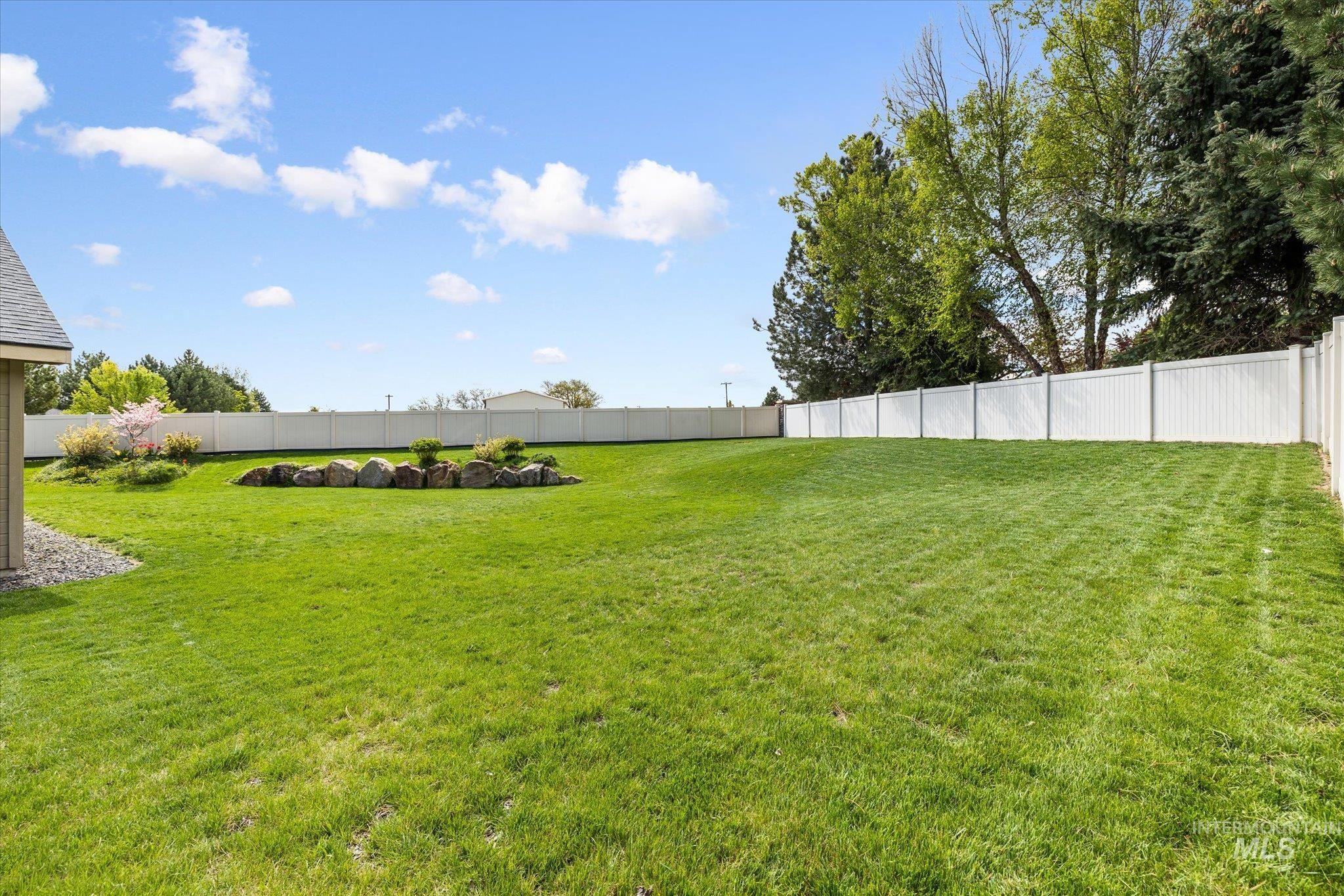 2521 W Miller Ct, Nampa, Idaho 83686-7532, 4 Bedrooms, 3 Bathrooms, Residential For Sale, Price $489,900, 98983952