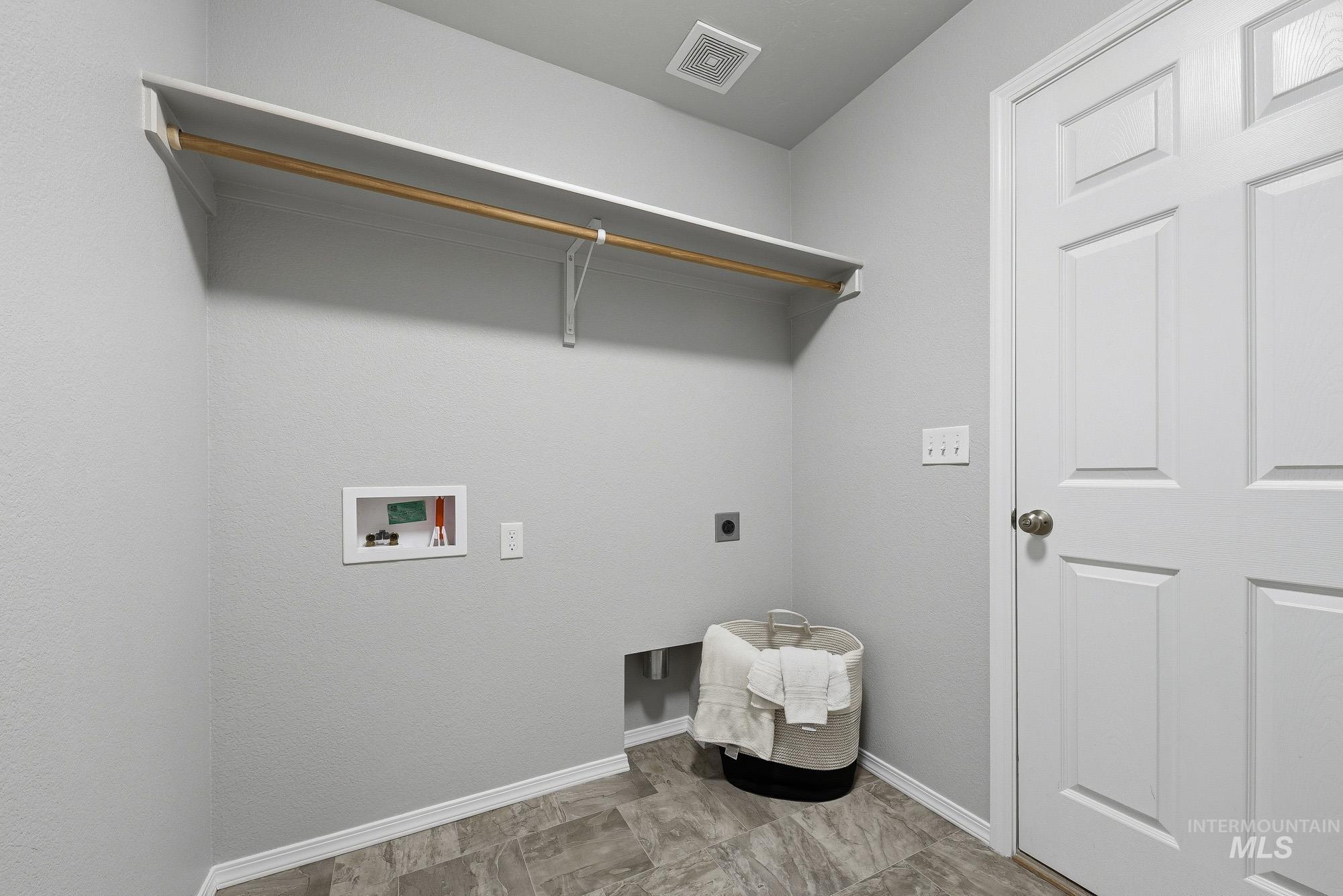 12923 Bullfinch Ct, Nampa, Idaho 83651-5304, 3 Bedrooms, 2 Bathrooms, Residential For Sale, Price $394,950, 98983953