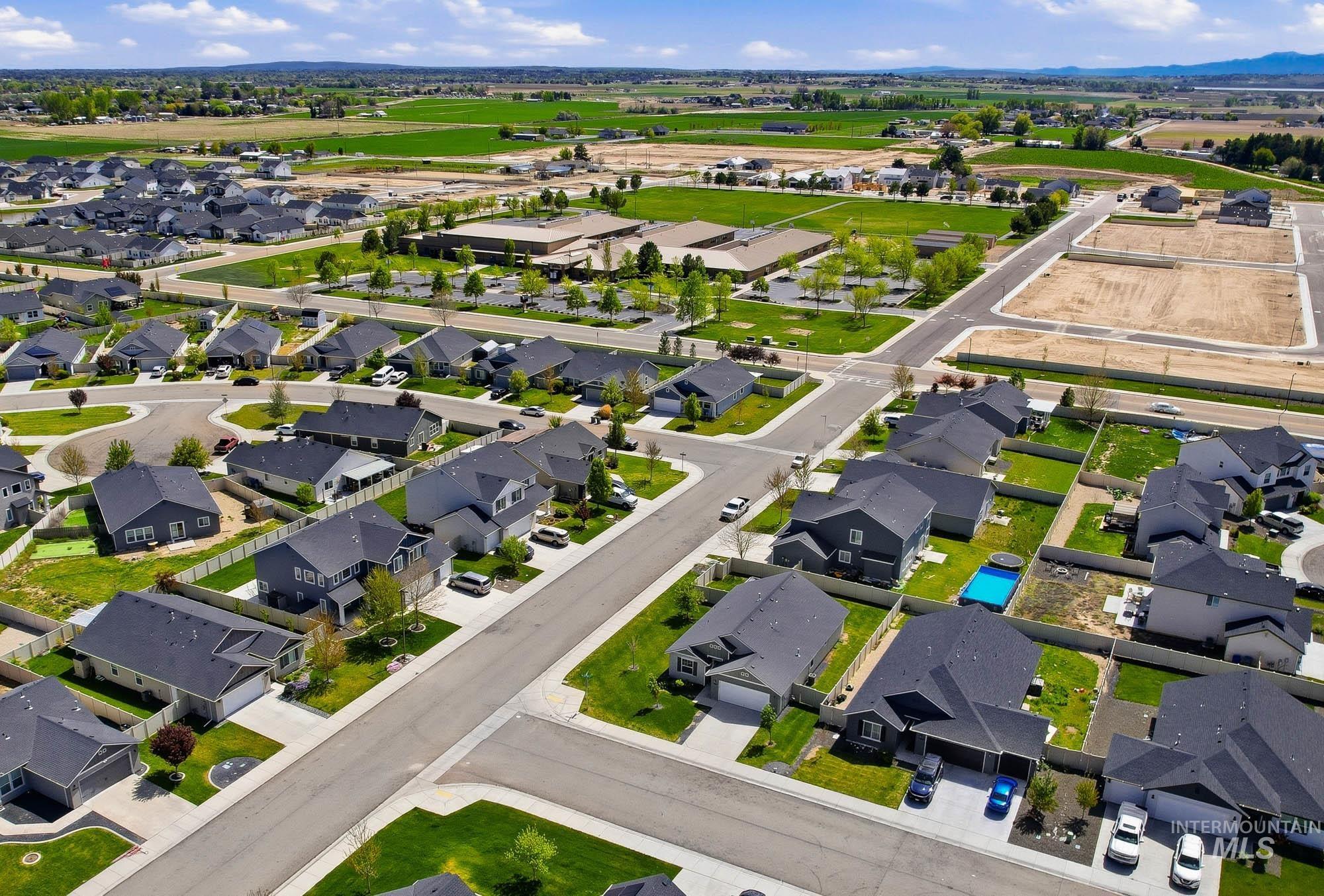 12923 Bullfinch Ct, Nampa, Idaho 83651-5304, 3 Bedrooms, 2 Bathrooms, Residential For Sale, Price $394,950, 98983953