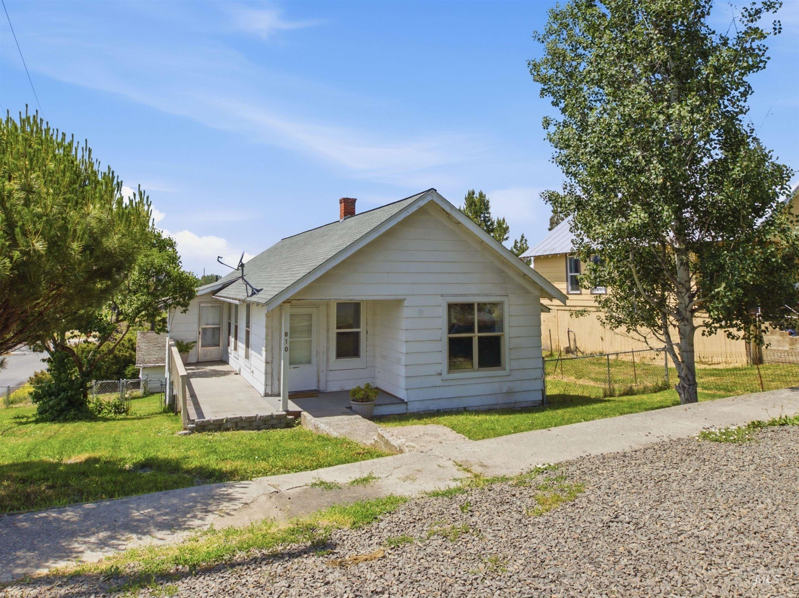 810 Pine St, Potlatch, Idaho 83855, 3 Bedrooms, 1.5 Bathrooms, Residential For Sale, Price $280,000, 98983956