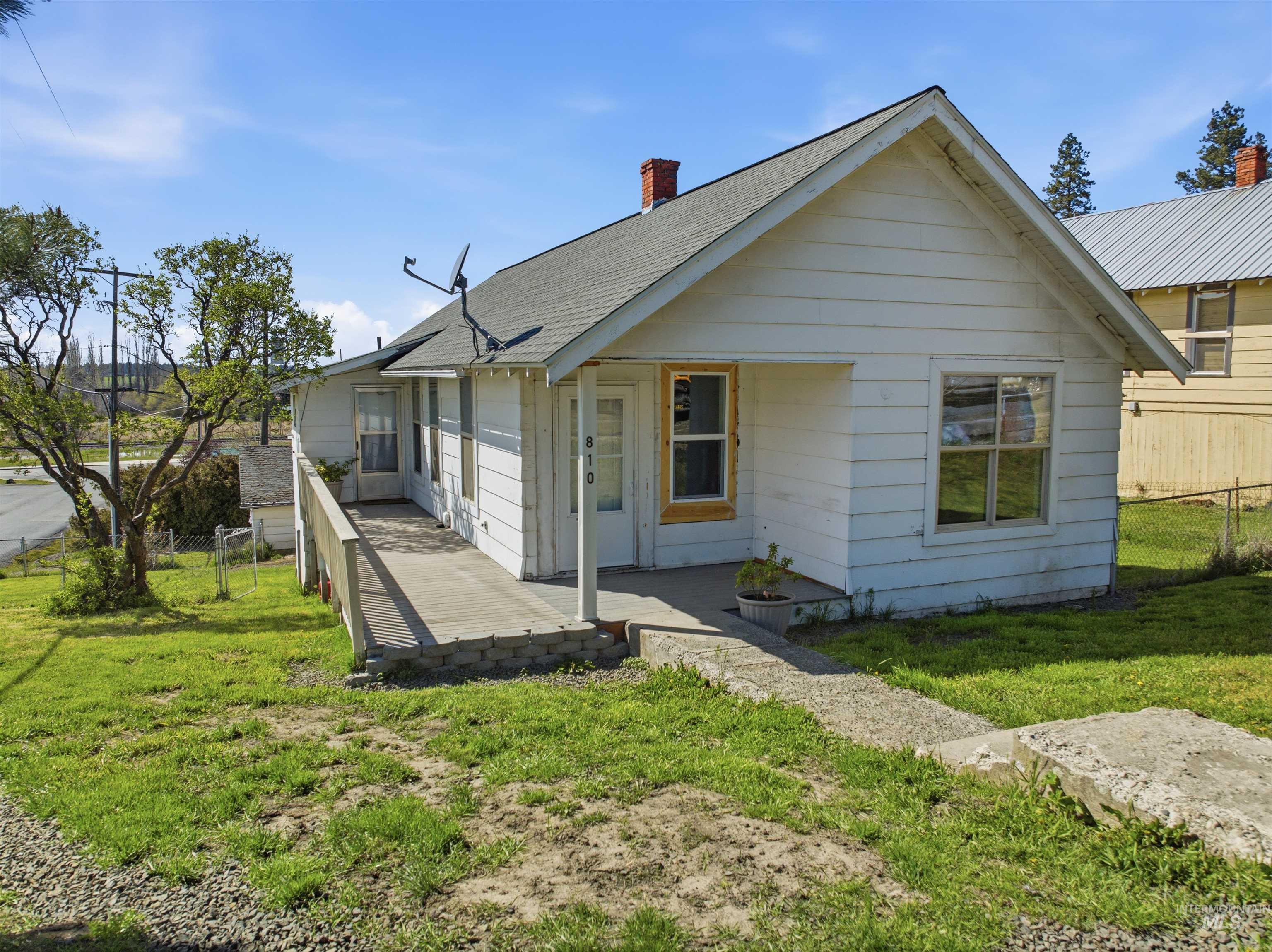 810 Pine St, Potlatch, Idaho 83855, 3 Bedrooms, 1.5 Bathrooms, Residential For Sale, Price $300,000, 98983956