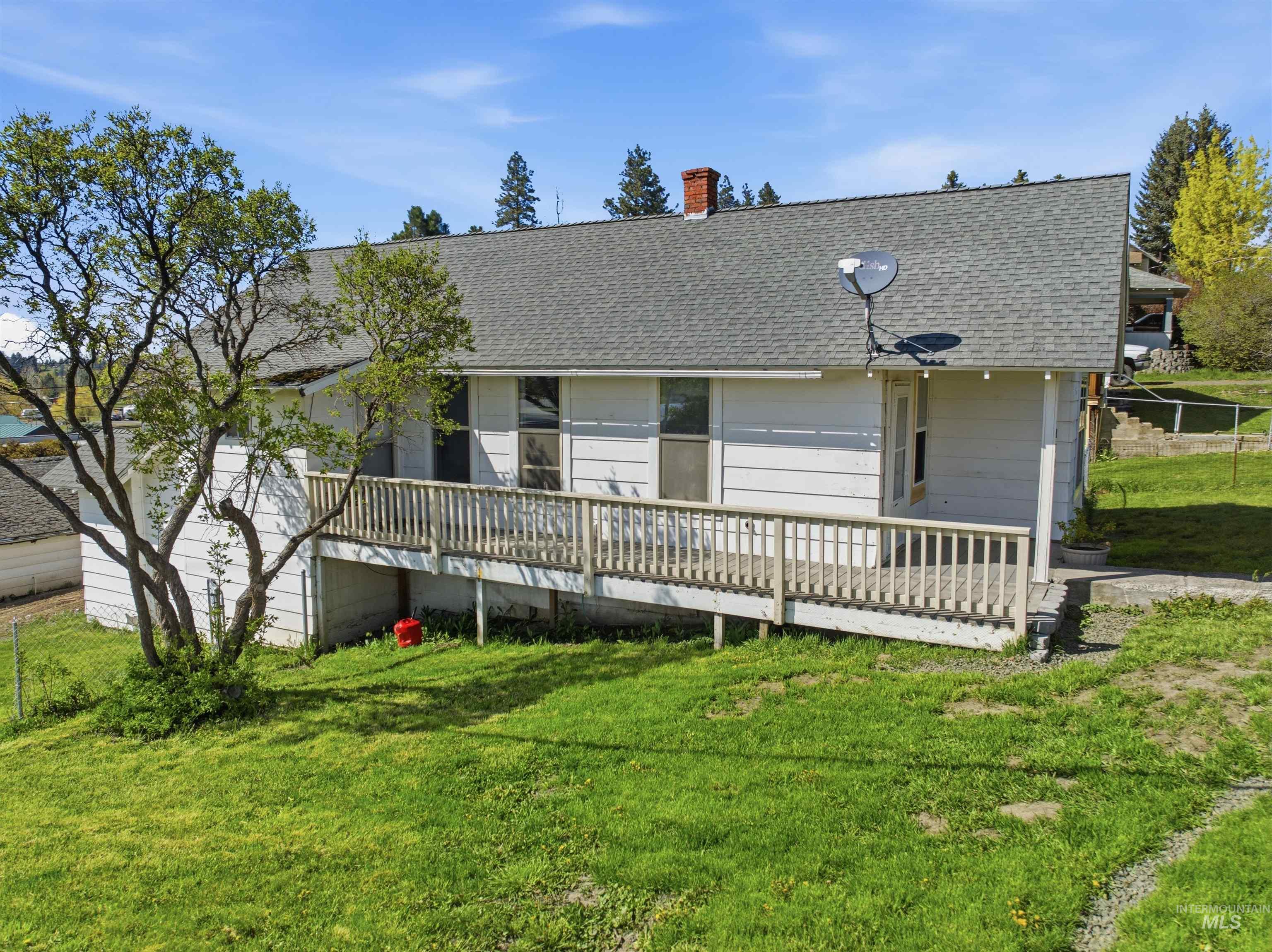 810 Pine St, Potlatch, Idaho 83855, 3 Bedrooms, 1.5 Bathrooms, Residential For Sale, Price $300,000, 98983956