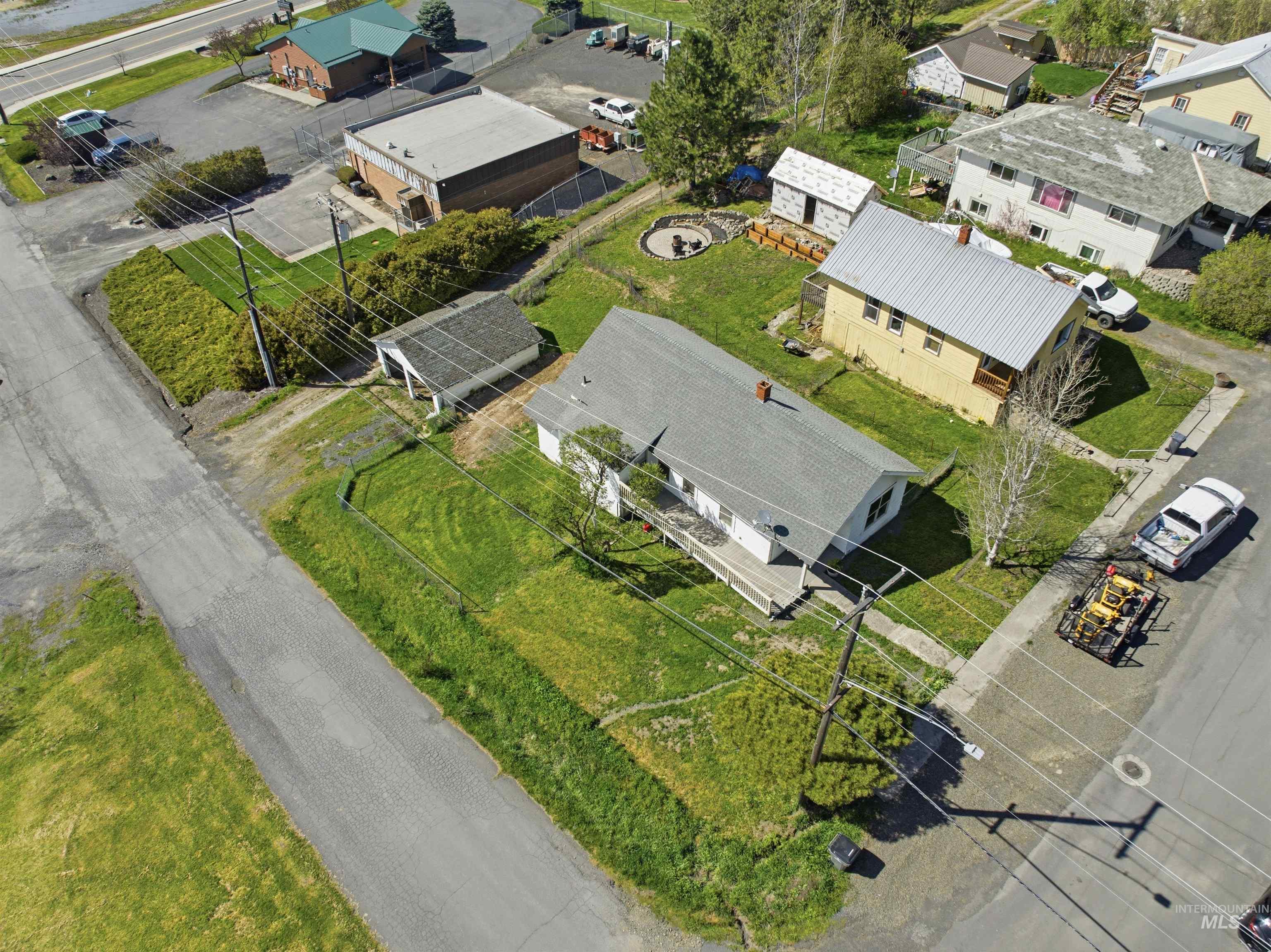 810 Pine St, Potlatch, Idaho 83855, 3 Bedrooms, 1.5 Bathrooms, Residential For Sale, Price $300,000, 98983956