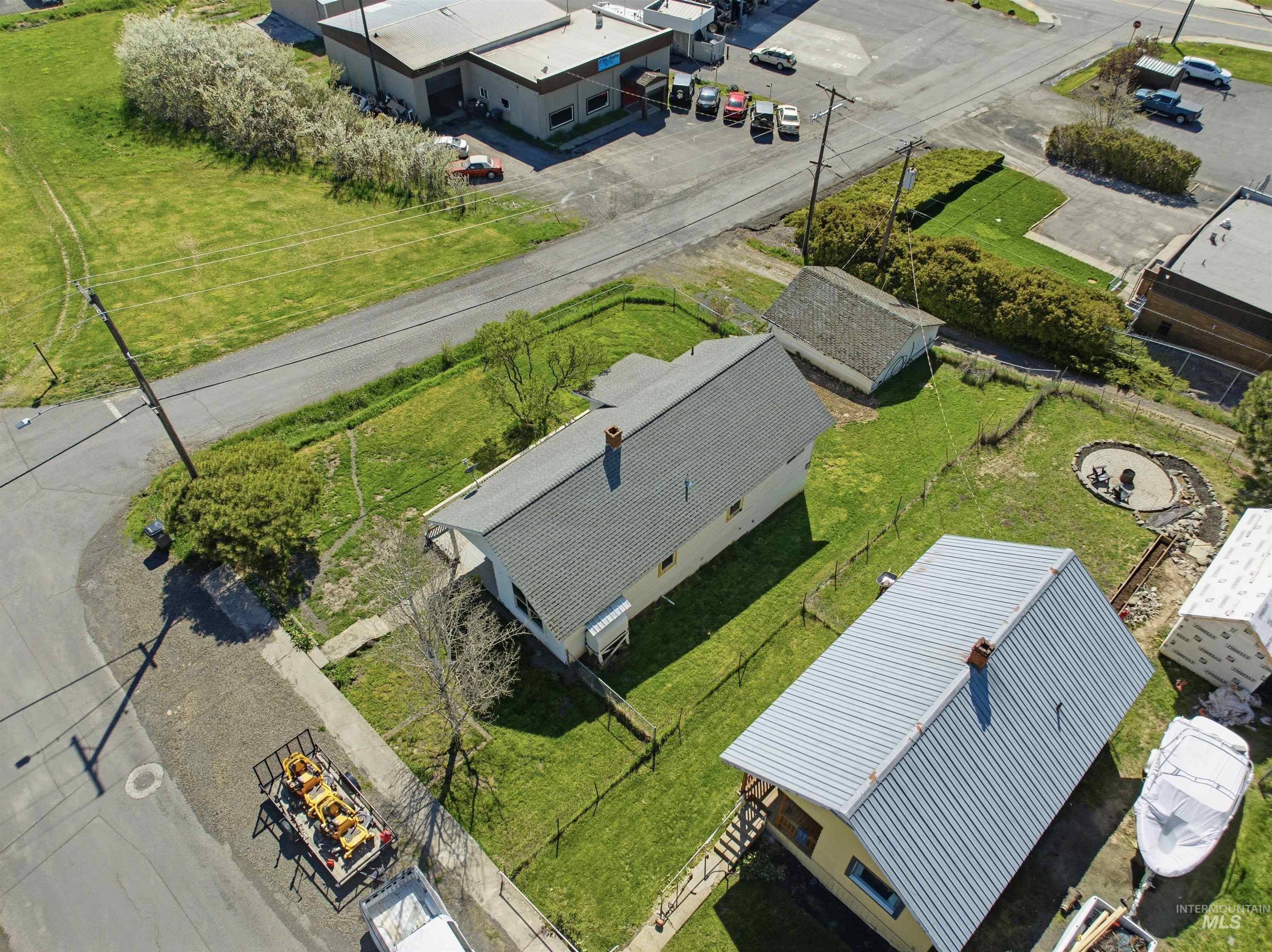 810 Pine St, Potlatch, Idaho 83855, 3 Bedrooms, 1.5 Bathrooms, Residential For Sale, Price $300,000, 98983956