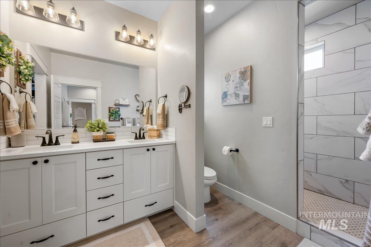 4376 Wagon, Nampa, Idaho 83687, 4 Bedrooms, 3 Bathrooms, Residential For Sale, Price $580,000,MLS 98983958