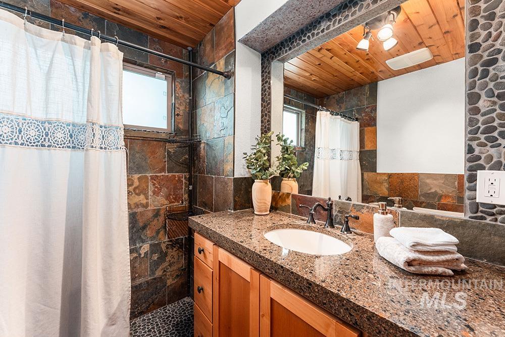 4480 N Kitsap Way, Boise, Idaho 83703, 5 Bedrooms, 4 Bathrooms, Residential For Sale, Price $899,900, 98983959