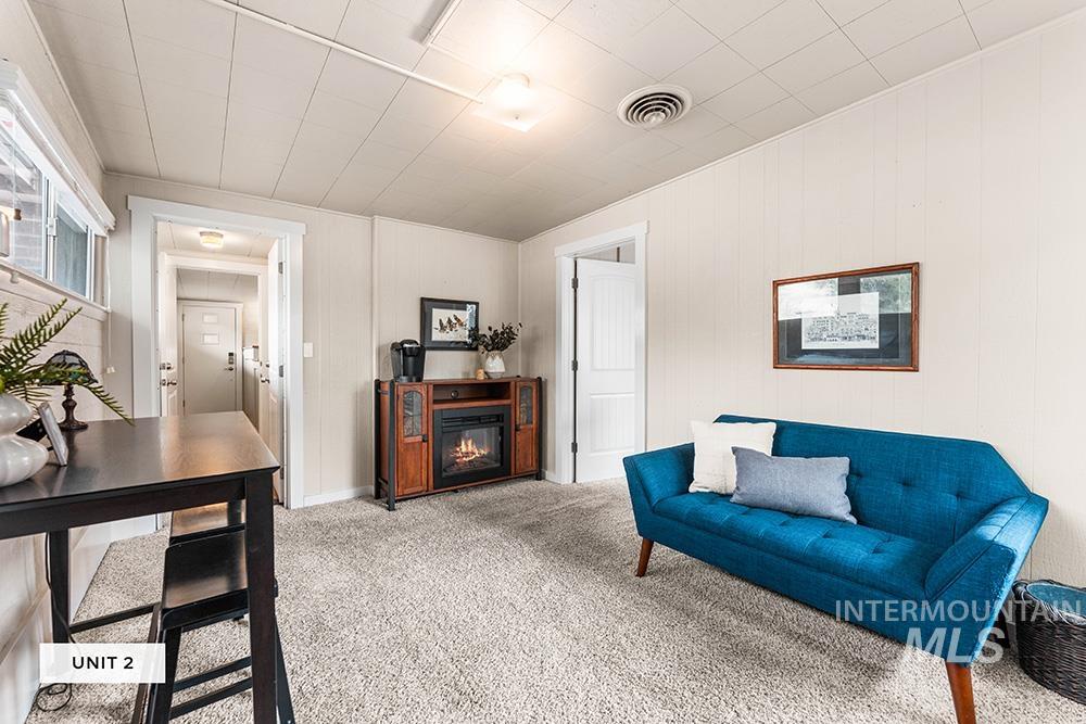 4480 N Kitsap Way, Boise, Idaho 83703, 2 Bedrooms, 1 Bathroom, Residential Income For Sale, Price $899,900,MLS 98983960