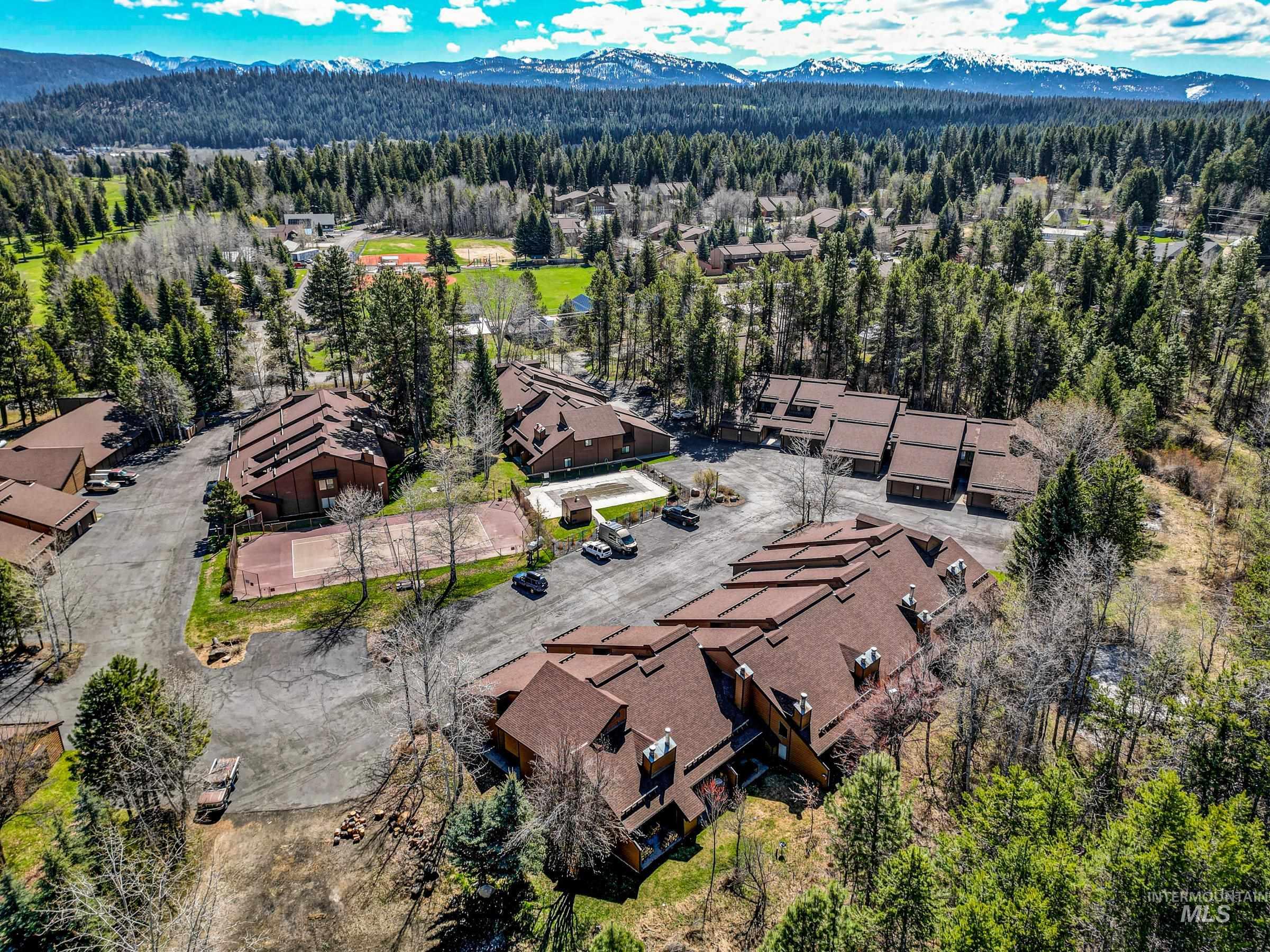1630 Davis Ave, McCall, Idaho 83638-2973, 2 Bedrooms, 2 Bathrooms, Residential For Sale, Price $485,000, 98983961
