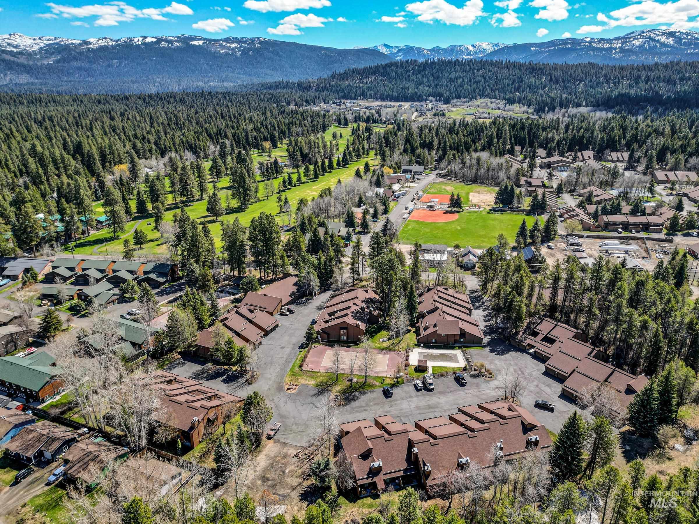 1630 Davis Ave, McCall, Idaho 83638-2973, 2 Bedrooms, 2 Bathrooms, Residential For Sale, Price $485,000, 98983961