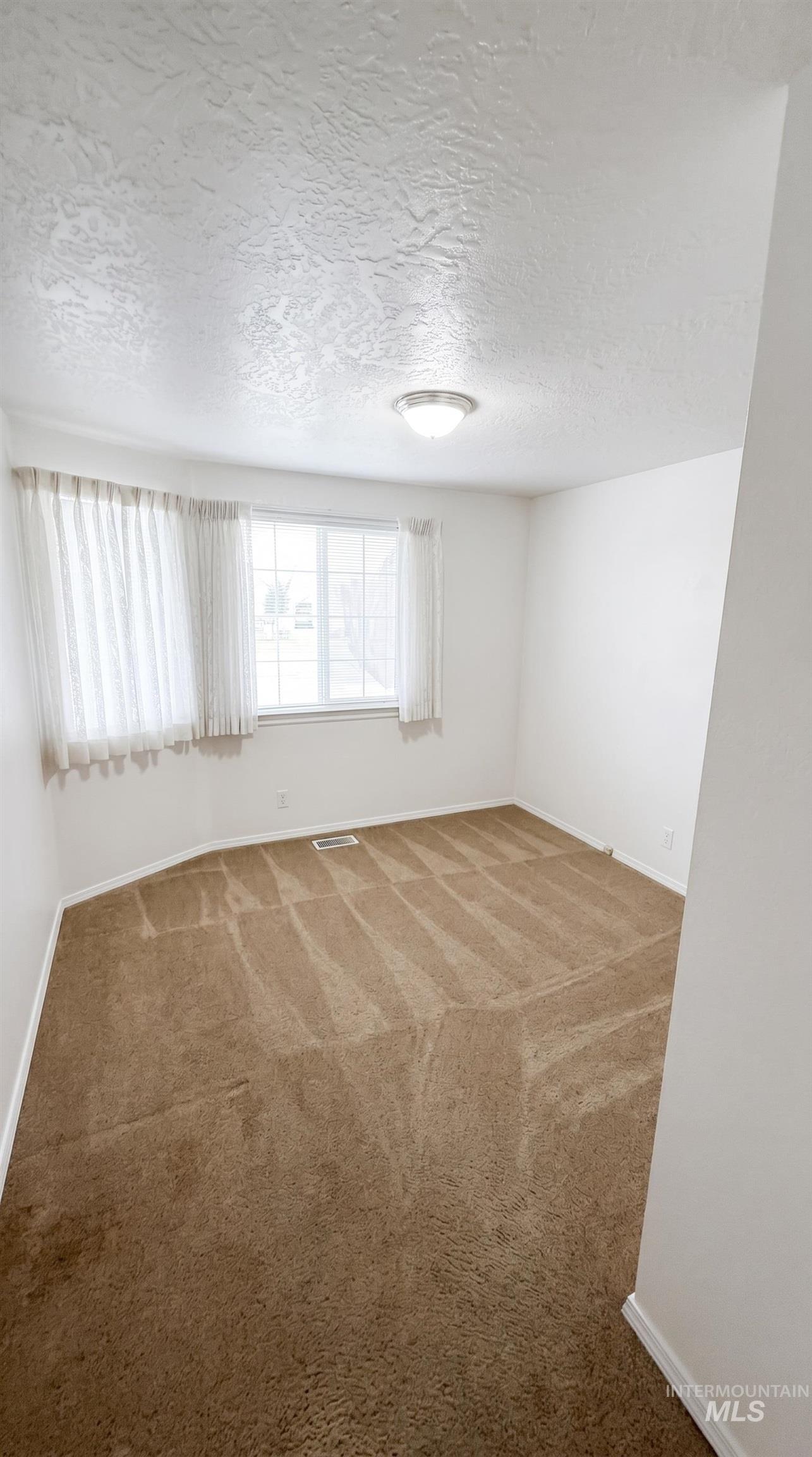 4191 N Waterford Pl, Boise, Idaho 83703, 3 Bedrooms, 2 Bathrooms, Residential For Sale, Price $495,000,MLS 98983962