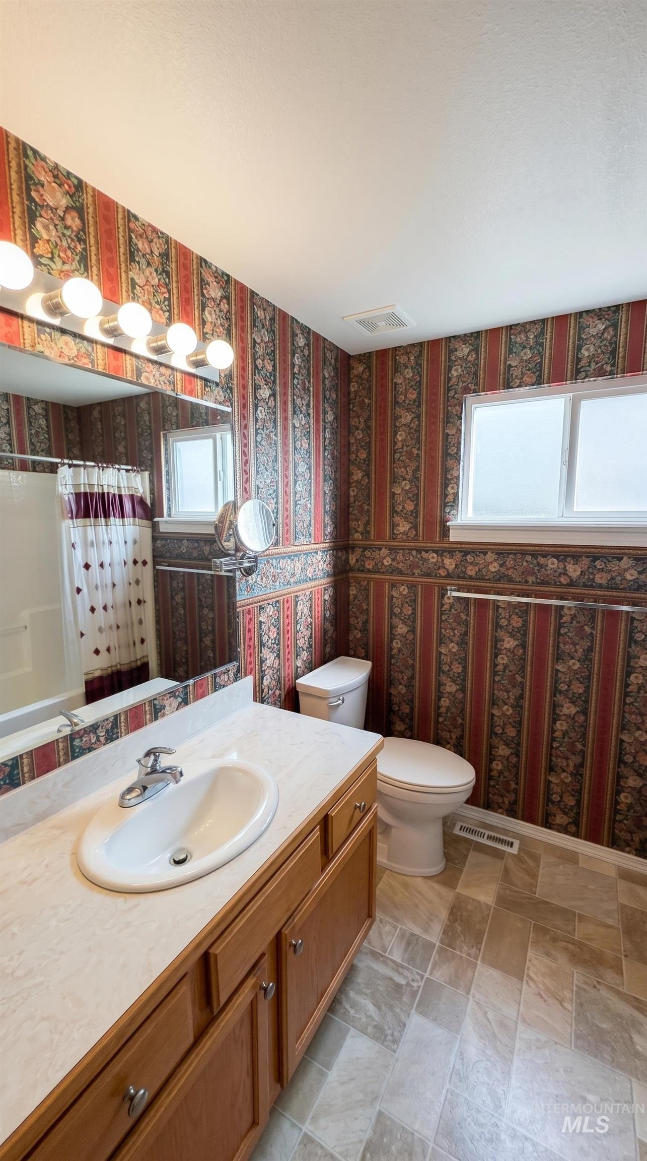 4191 N Waterford Pl, Boise, Idaho 83703, 3 Bedrooms, 2 Bathrooms, Residential For Sale, Price $495,000,MLS 98983962