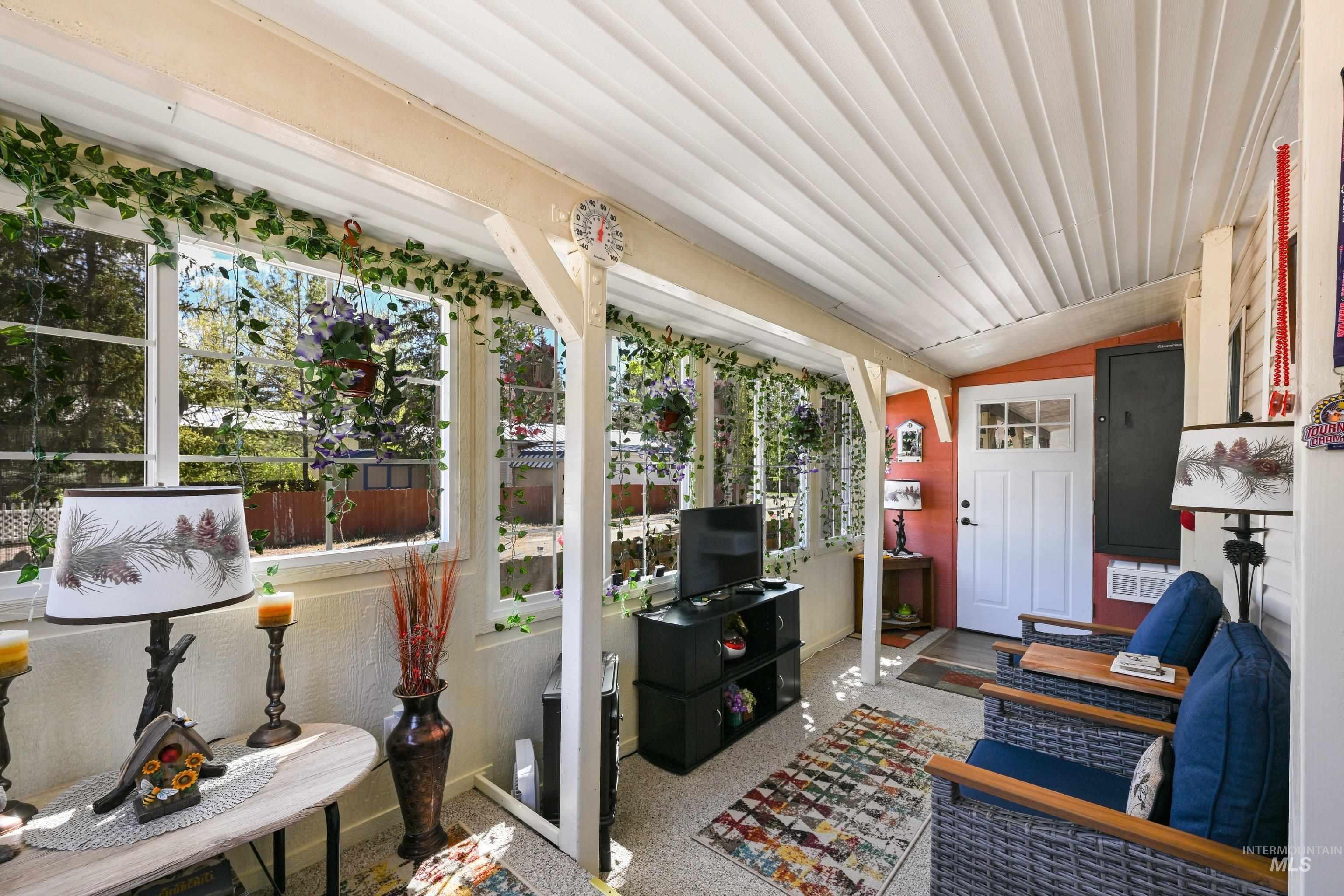 5 D, Cascade, Idaho 83611, 1 Bedroom, 1 Bathroom, Residential For Sale, Price $179,000, 98983963