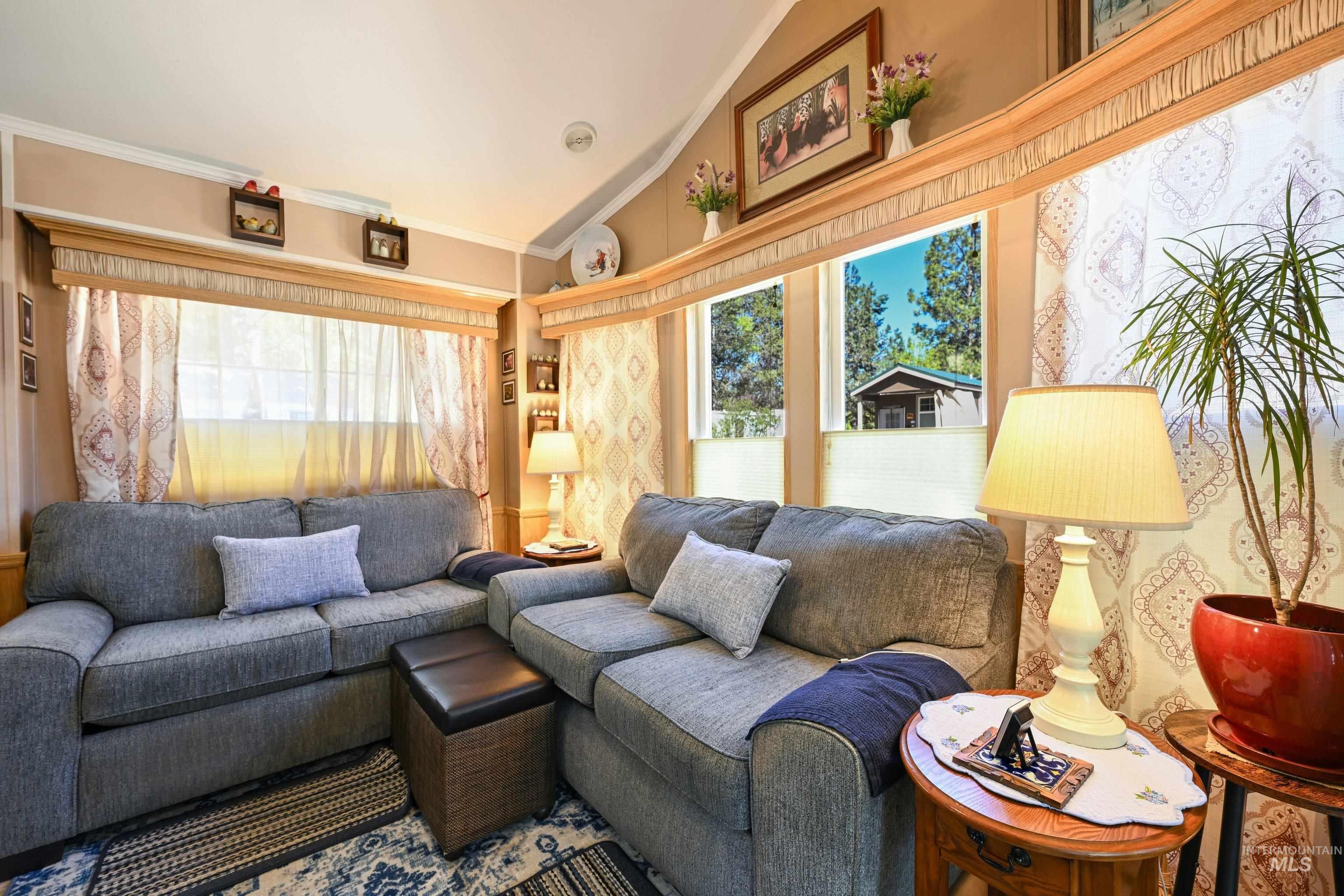 5 D, Cascade, Idaho 83611, 1 Bedroom, 1 Bathroom, Residential For Sale, Price $179,000, 98983963