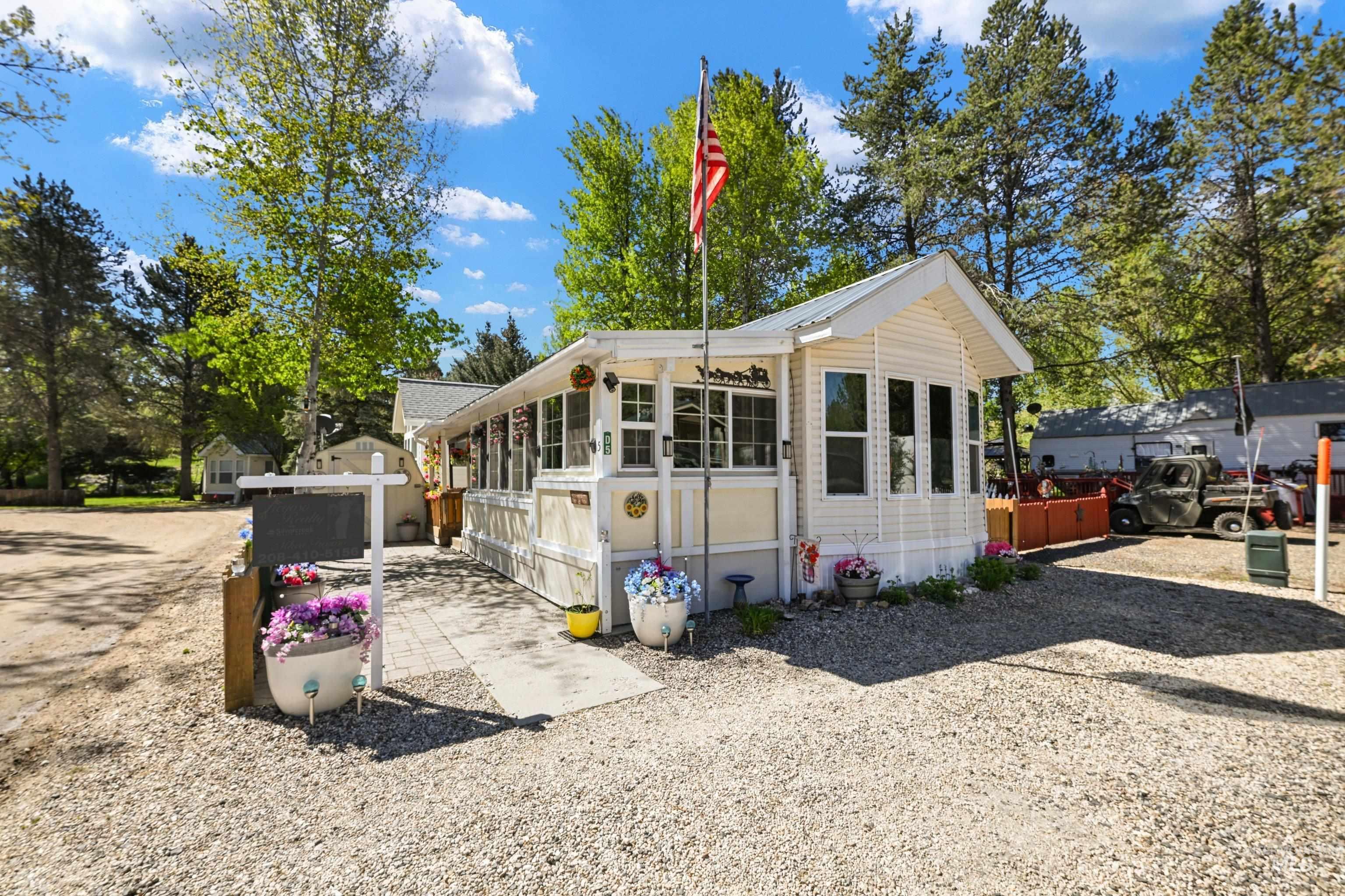 5 D, Cascade, Idaho 83611, 1 Bedroom, 1 Bathroom, Residential For Sale, Price $179,000, 98983963