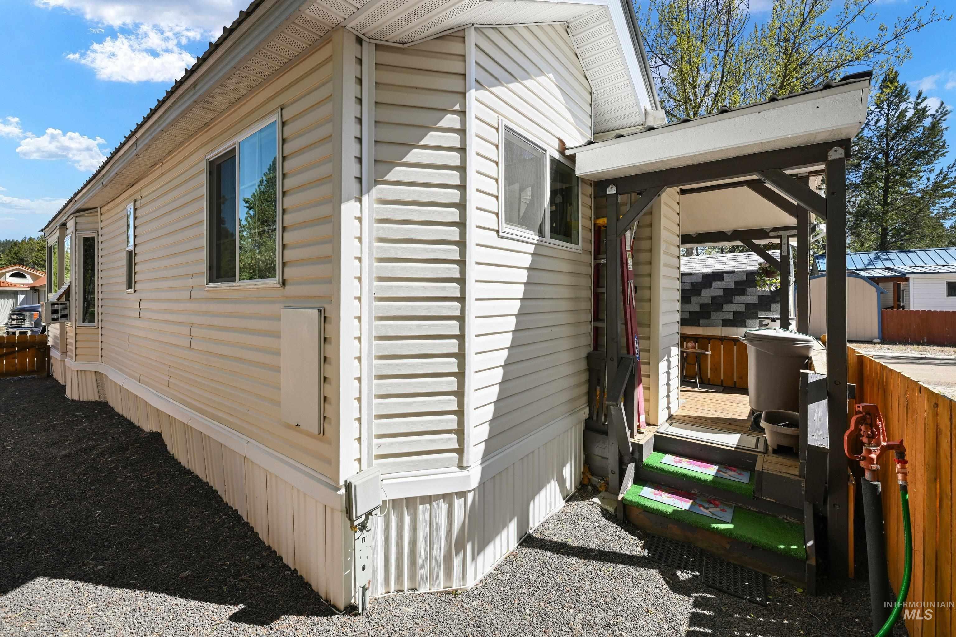 5 D, Cascade, Idaho 83611, 1 Bedroom, 1 Bathroom, Residential For Sale, Price $179,000, 98983963