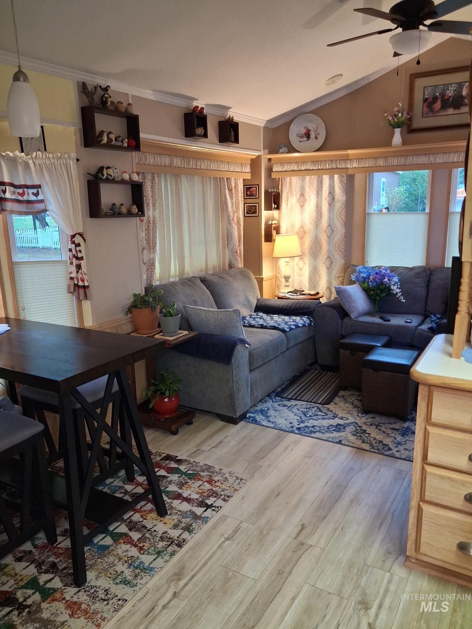 514 Sawyer St, Cascade, Idaho 83611, 1 Bedroom, 1 Bathroom, Residential For Sale, Price $185,000,MLS 98983963