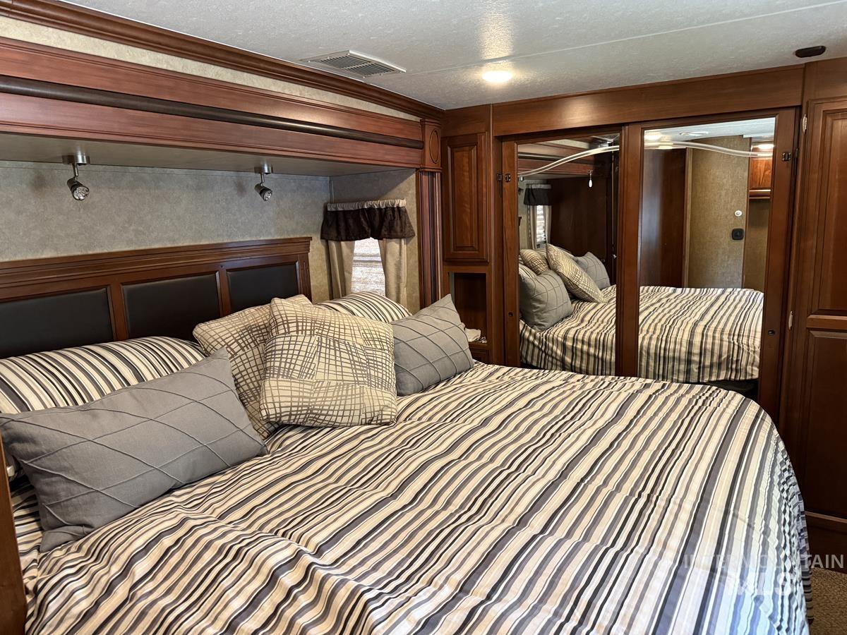 5 & 7 H Street, Cascade, Idaho 83611, 1 Bedroom, 1 Bathroom, Residential For Sale, Price $279,900, 98983964