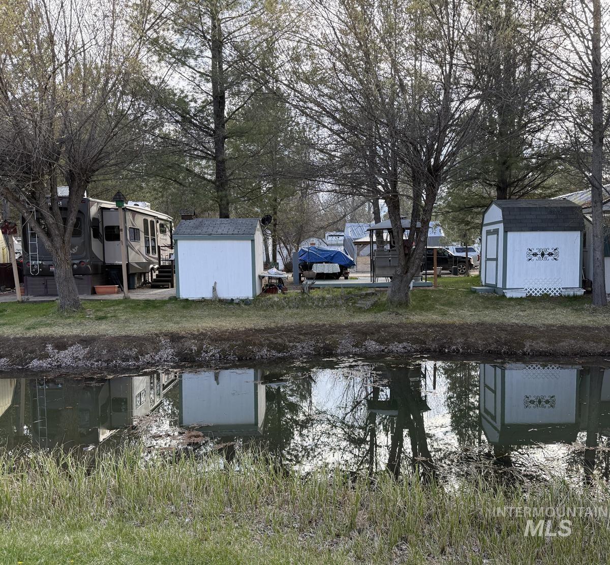 5 & 7 H Street, Cascade, Idaho 83611, 1 Bedroom, 1 Bathroom, Residential For Sale, Price $279,900, 98983964