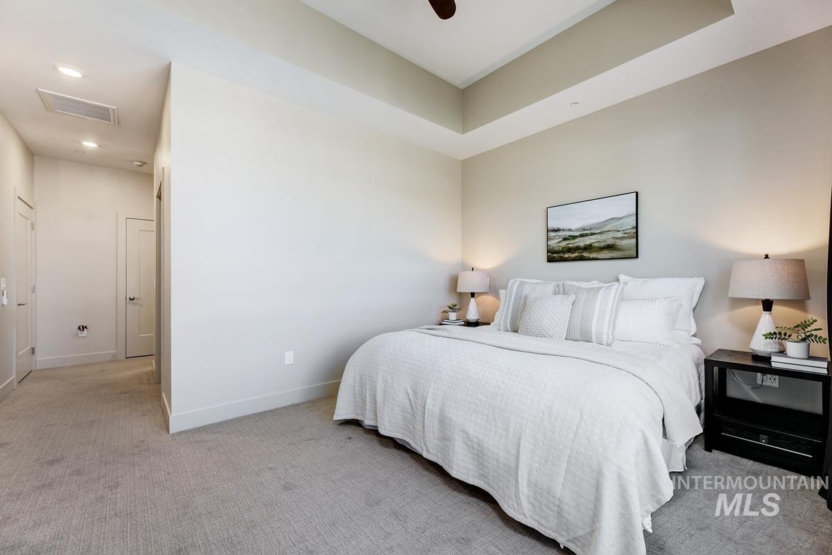 880 W River Street, Boise, Idaho 83702, 2 Bedrooms, 2 Bathrooms, Residential For Sale, Price $798,000,MLS 98983966