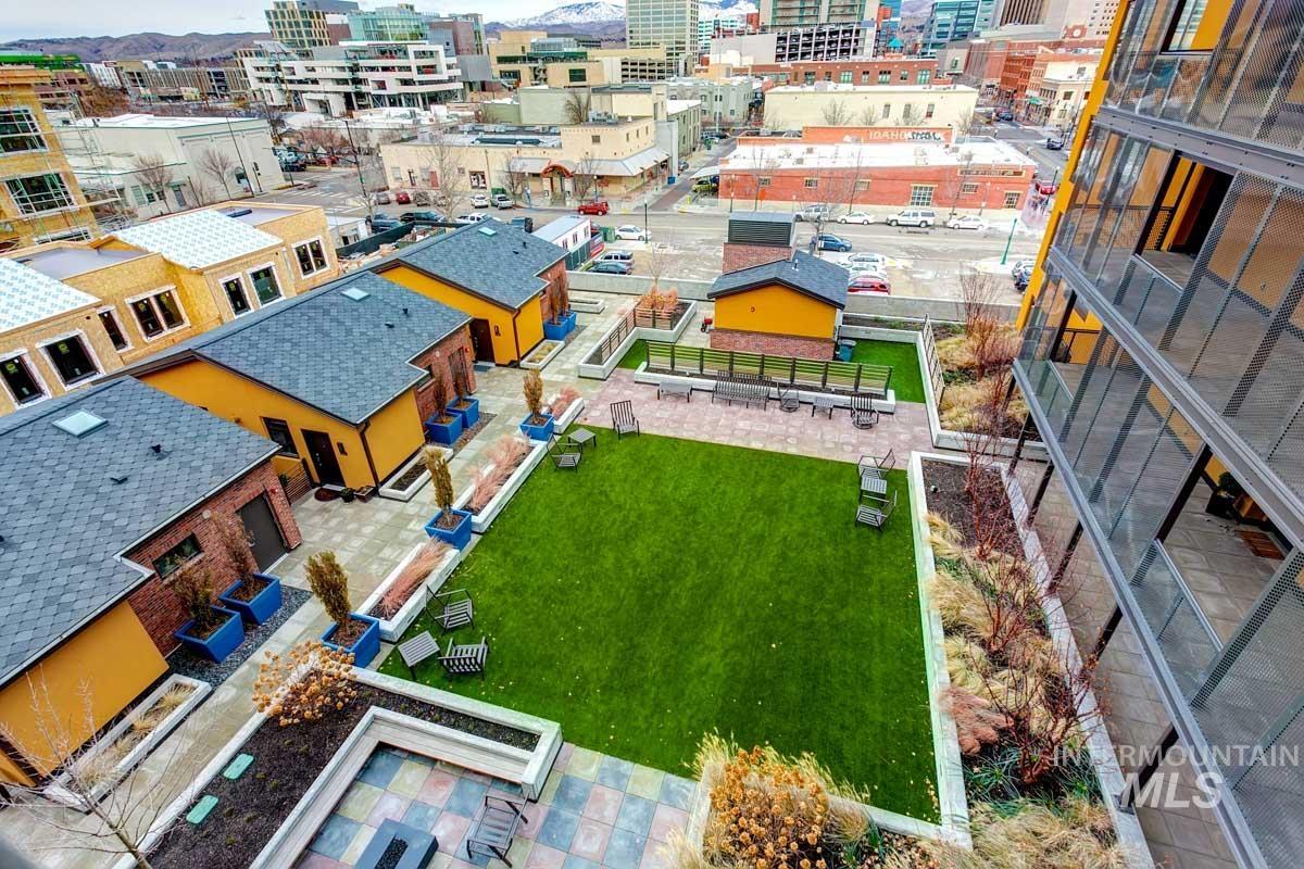 880 W River Street, Boise, Idaho 83702, 2 Bedrooms, 2 Bathrooms, Residential For Sale, Price $798,000,MLS 98983966