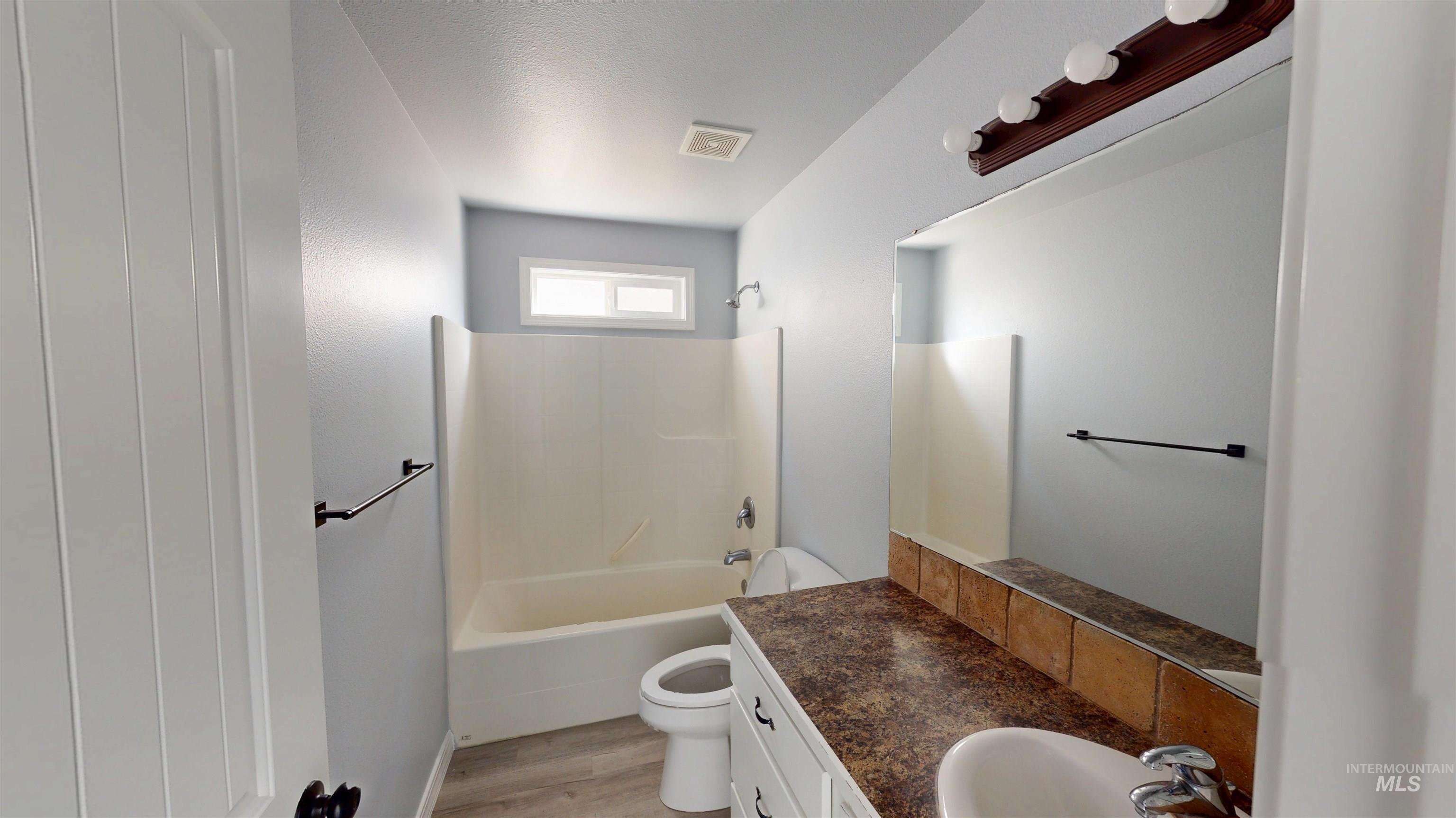 16891 N Darmady Loop, Nampa, Idaho 83686, 4 Bedrooms, 2 Bathrooms, Residential For Sale, Price $385,000, 98983967